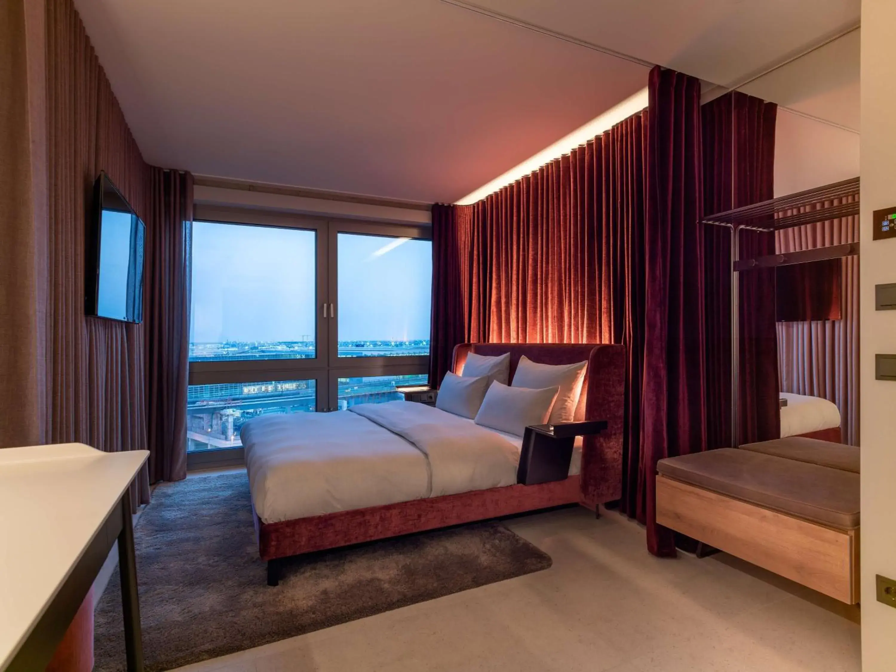 Smart Double - Planespotting in b'mine Hotel Frankfurt Airport Smart Double - Planespotting in b'mine Hotel Frankfurt Airport