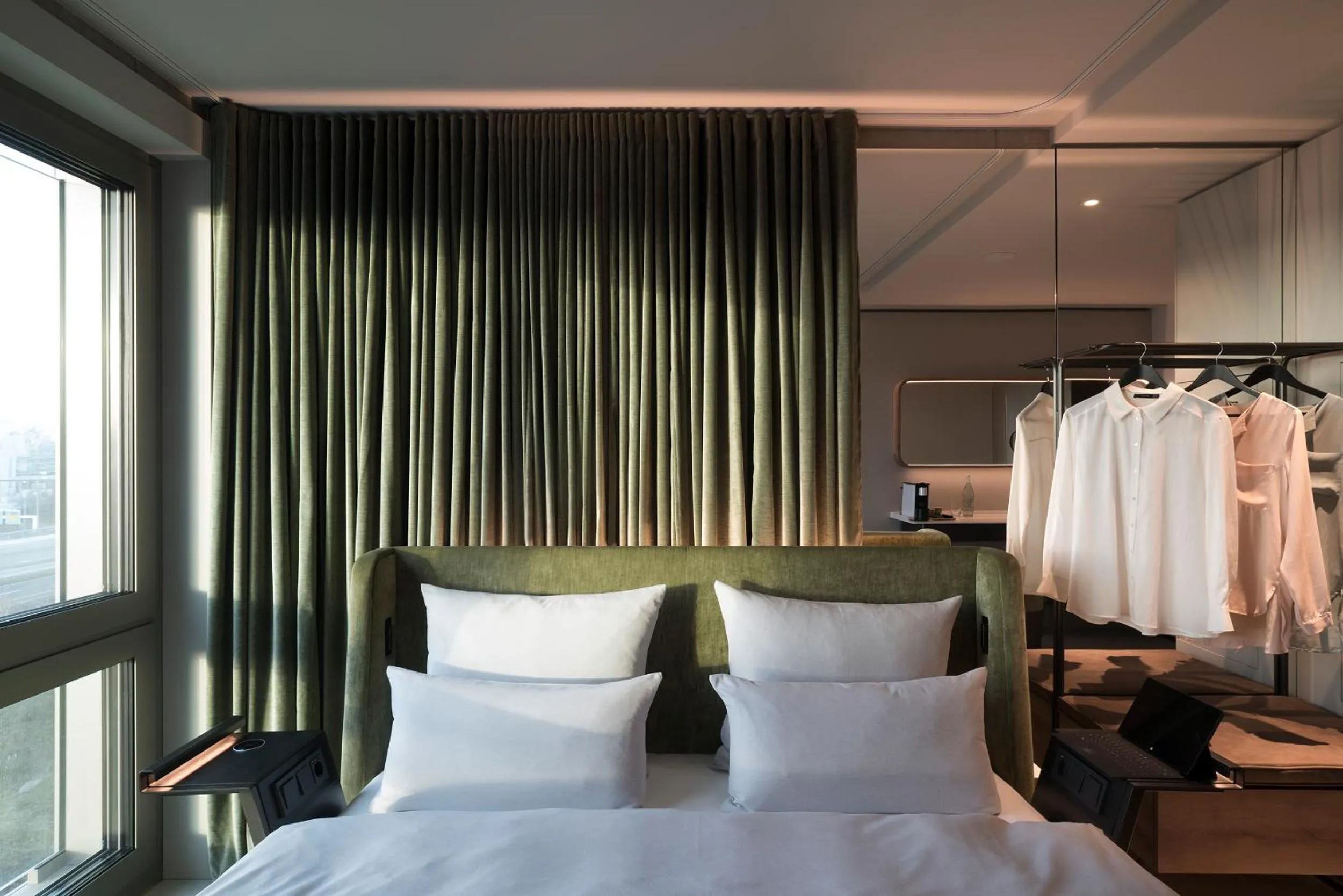 Bed in b'mine Hotel Frankfurt Airport