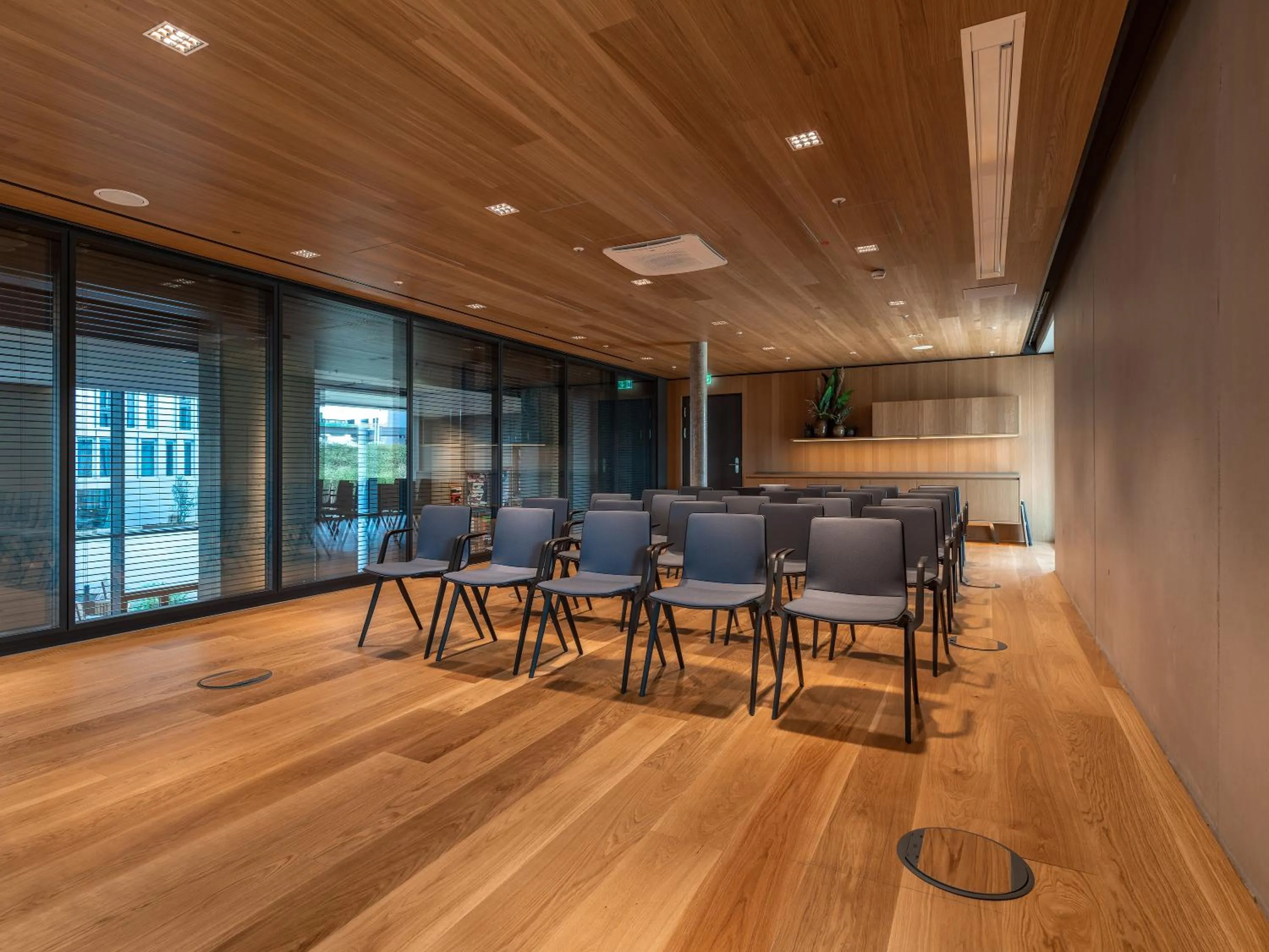 Business facilities in b'mine Hotel Frankfurt Airport