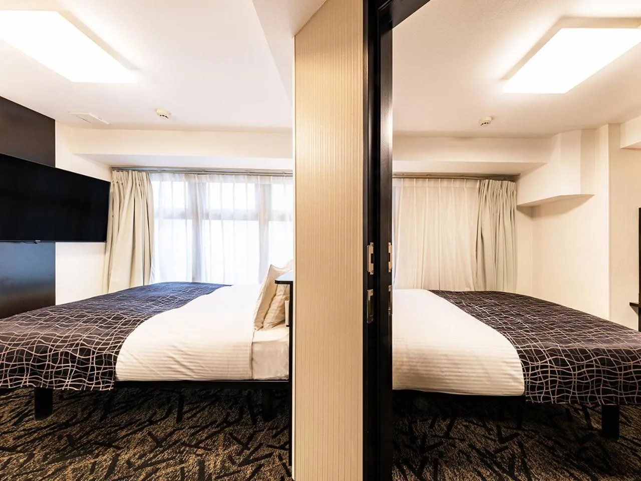 Photo of the whole room, Bed in APA Hotel Nambaminami Daikokucho Ekimae