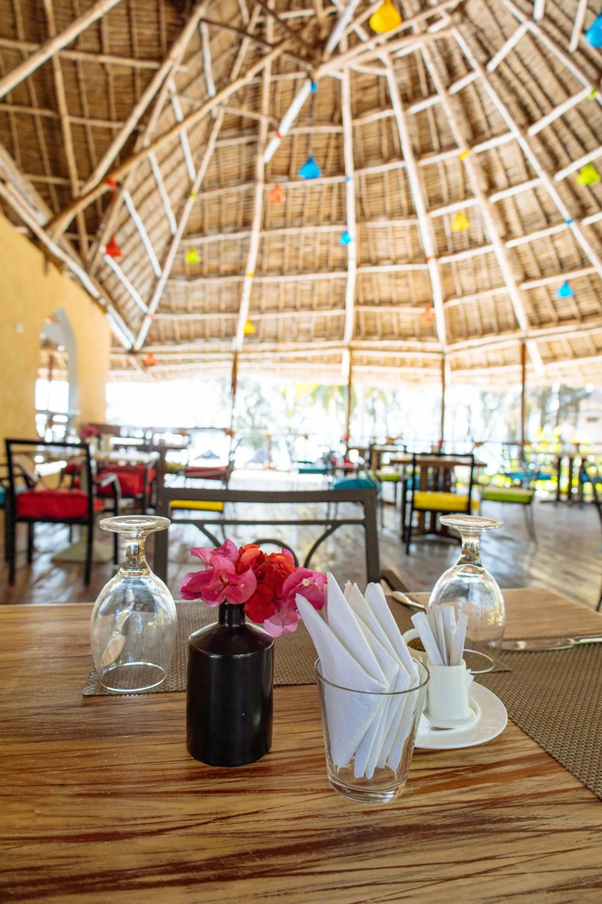 Restaurant/places to eat in Sansi Kae Beach Resort