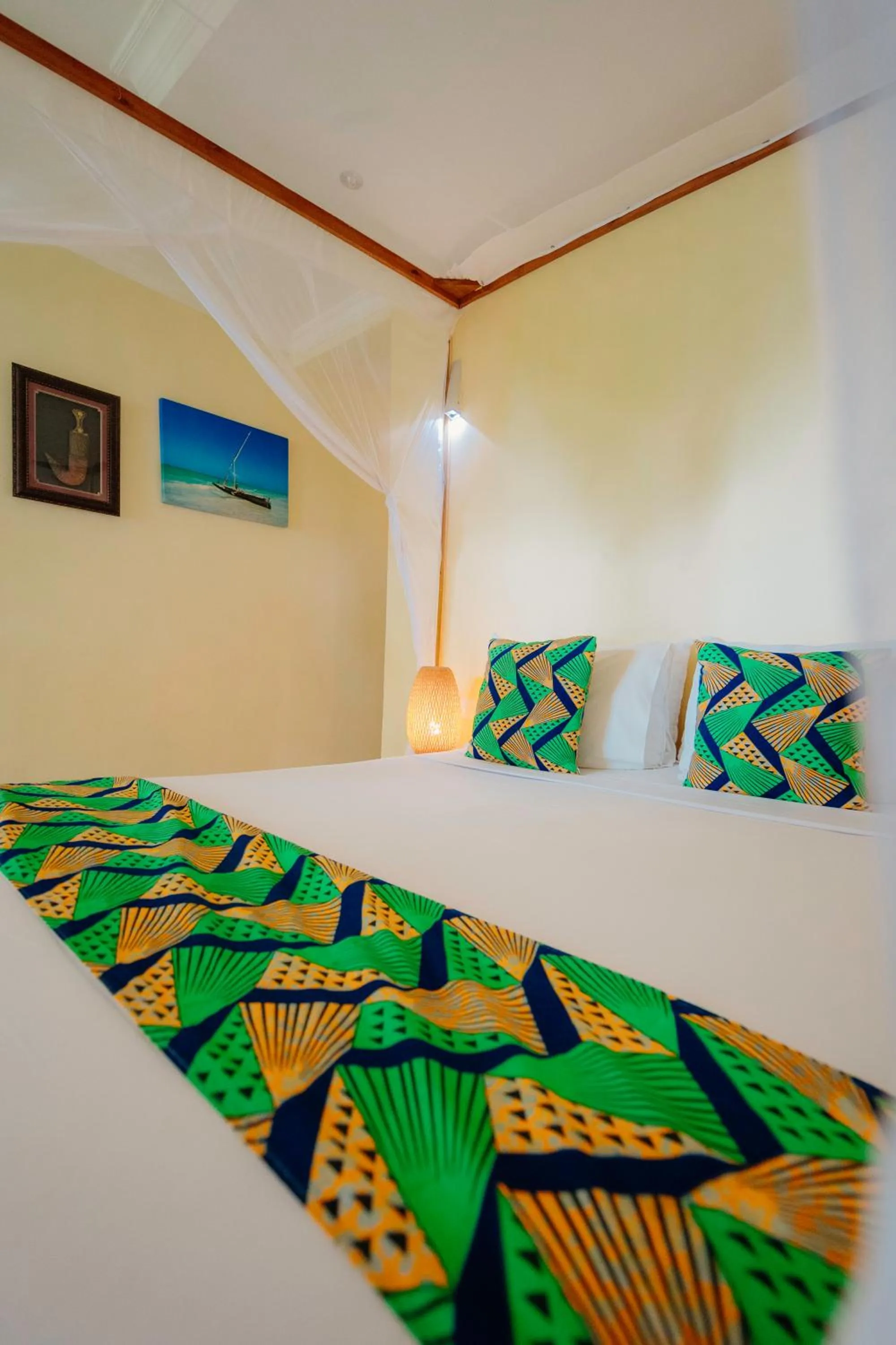 Bed in Sansi Kae Beach Resort