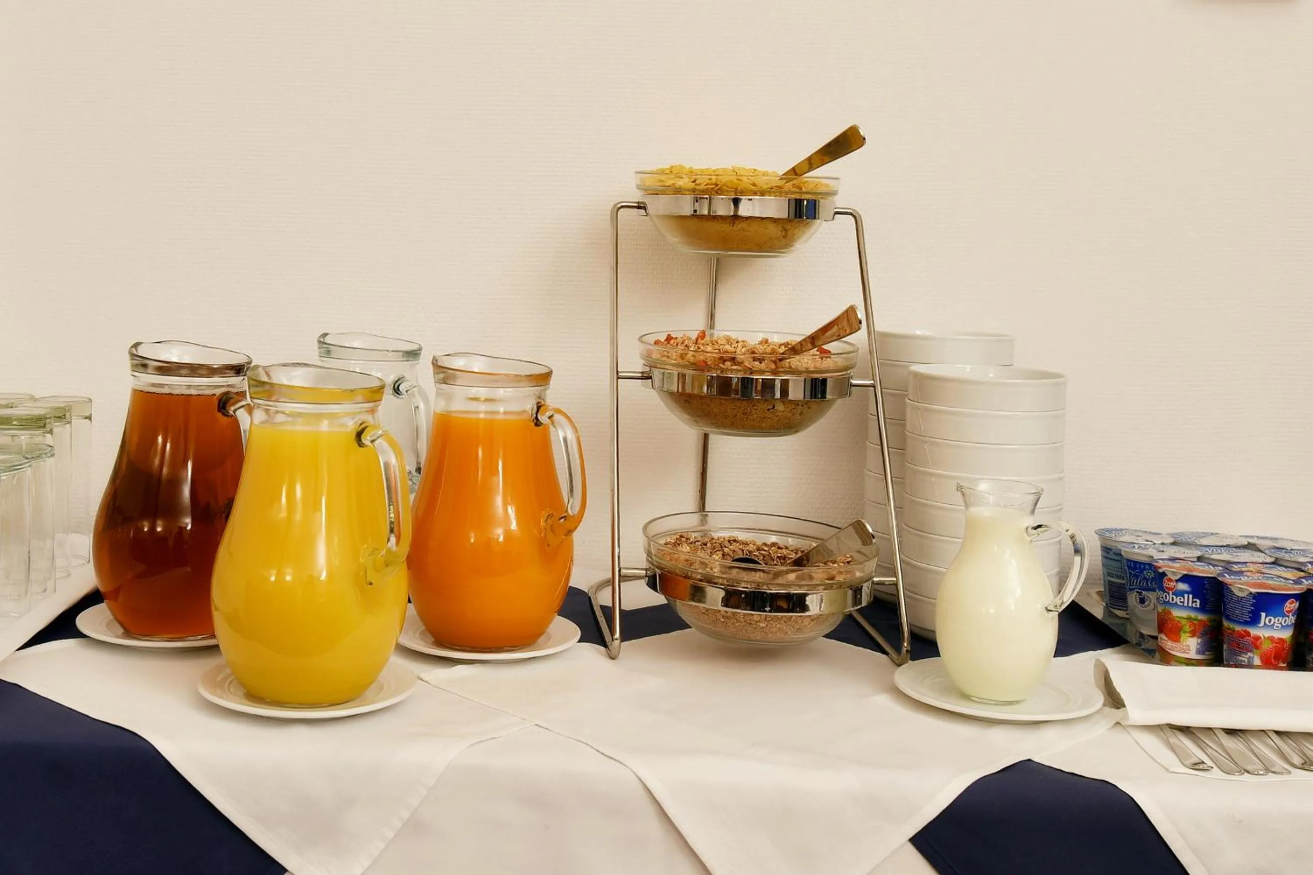 Buffet breakfast in Hotel Coronet