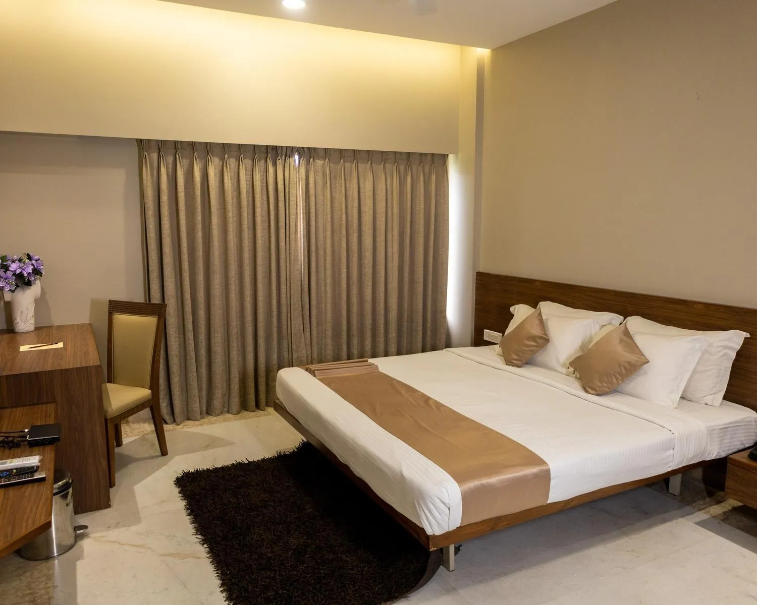 Bedroom, Bed in Hotel Ambience Excellency, Wakad, Pune