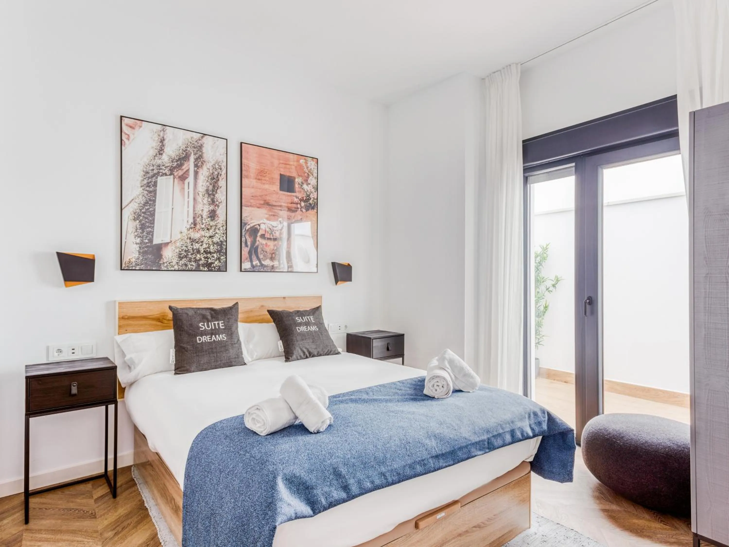 Bed in Limehome Málaga Calle Ancha del Carmen - Digital Access