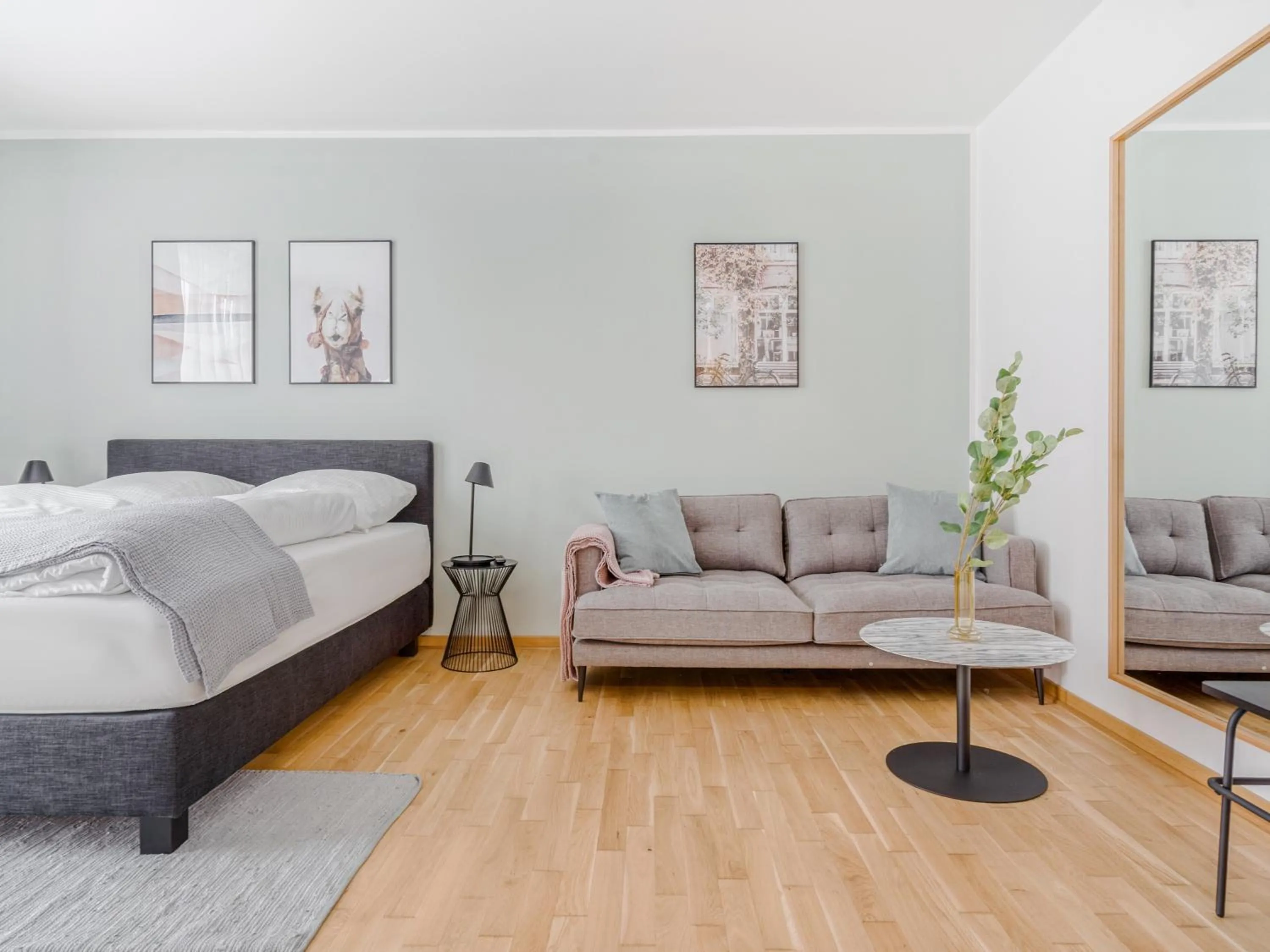 Bed in Limehome Dresden Wallstraße - Digital Access