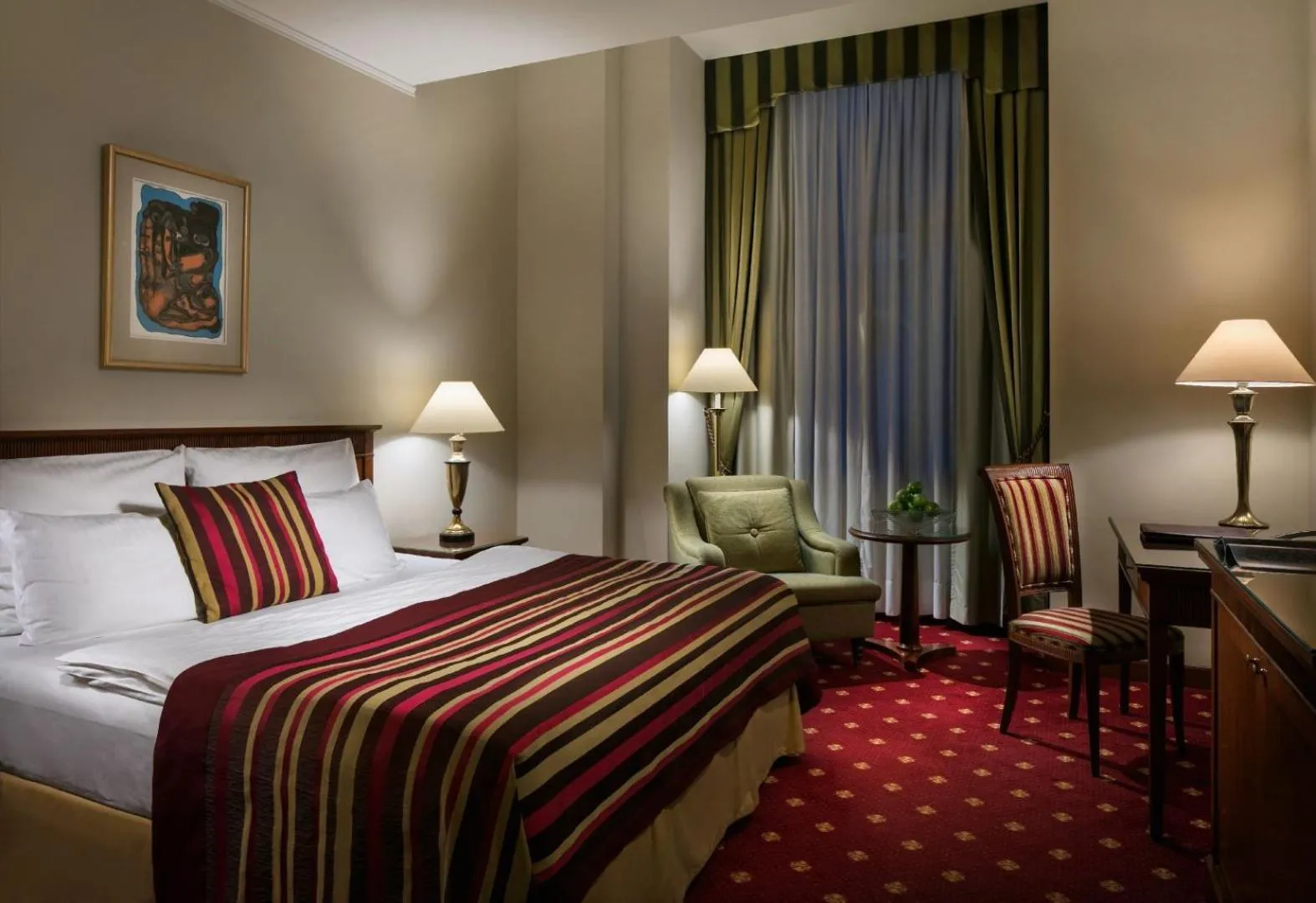 Photo of the whole room, Bed in Art Nouveau Palace Hotel