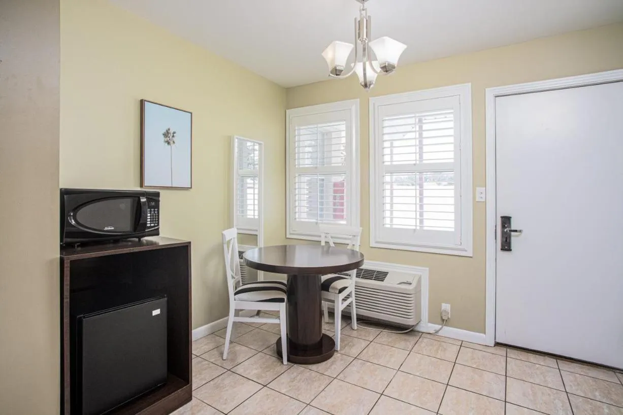 The Local - St. Augustine