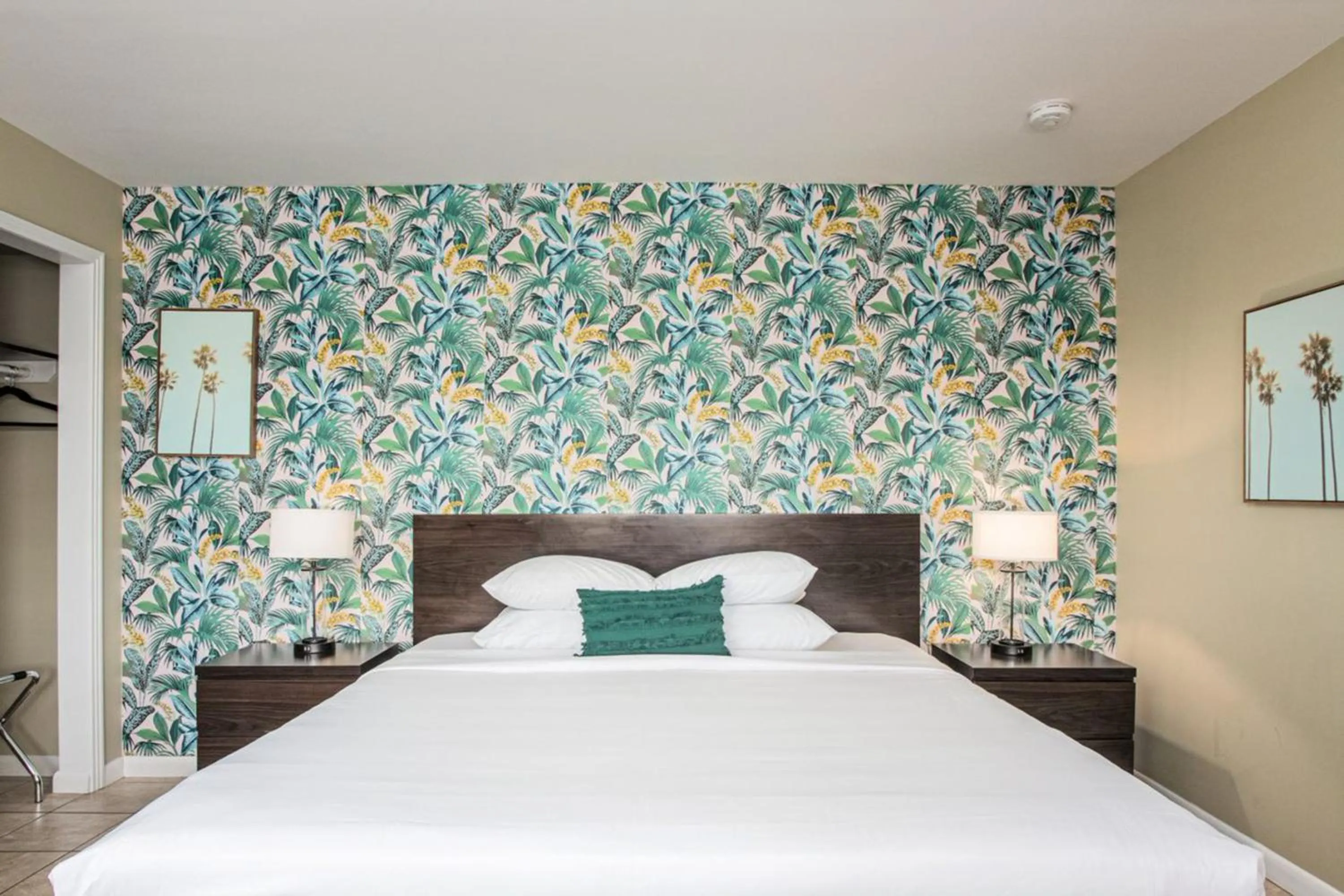 Bedroom, Bed in The Local - St. Augustine