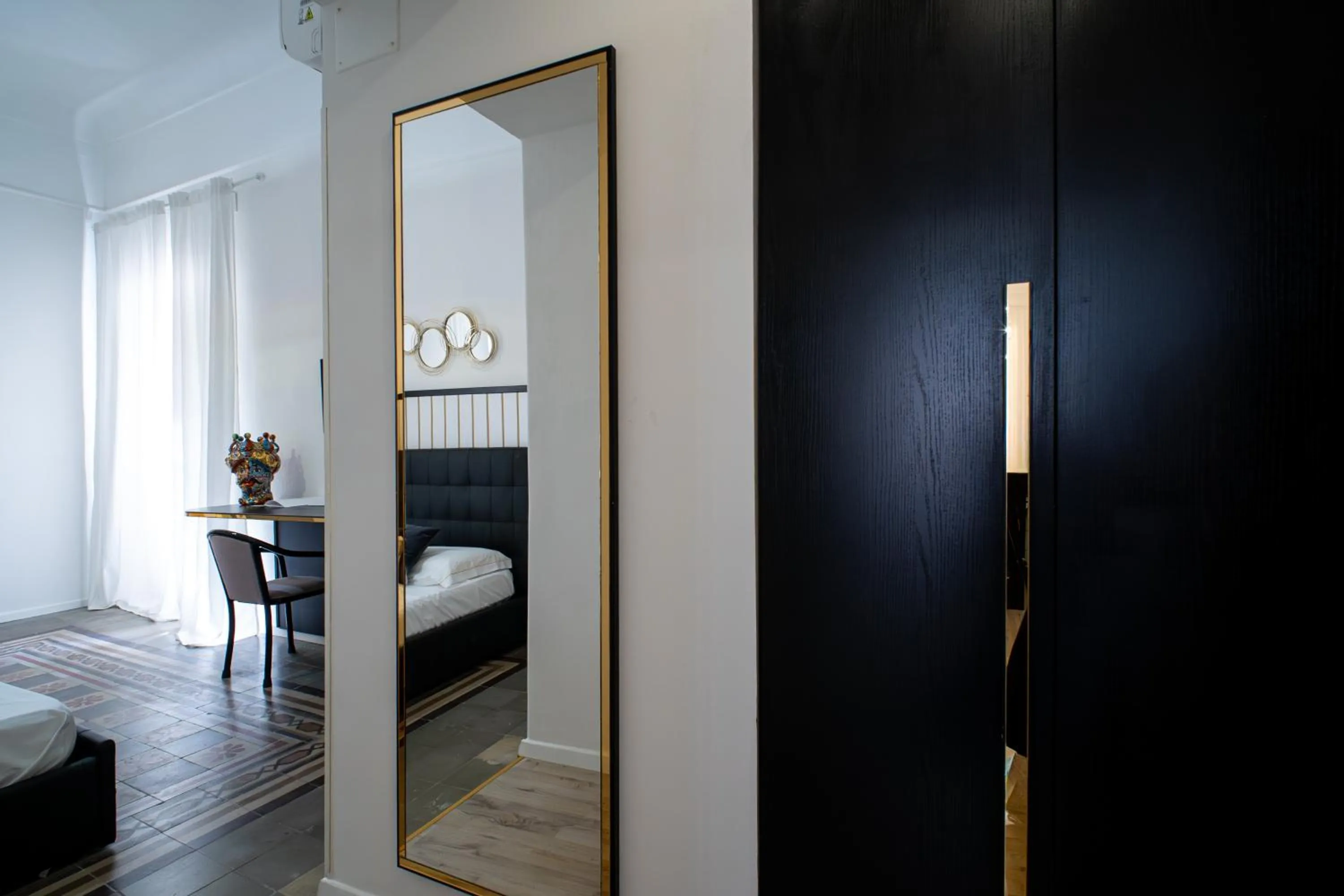 Photo of the whole room, Bed in Verus Room