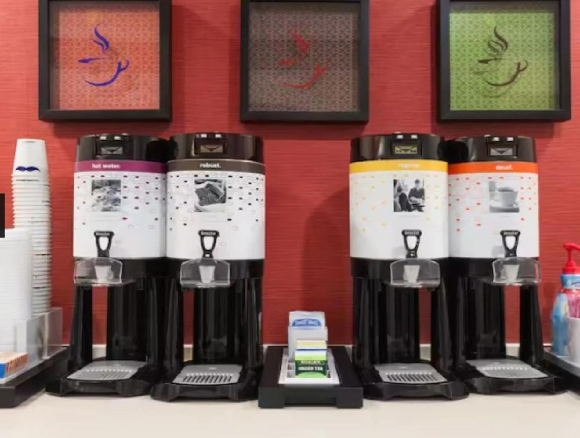 Breakfast in Hampton Inn & Suites San Bernardino