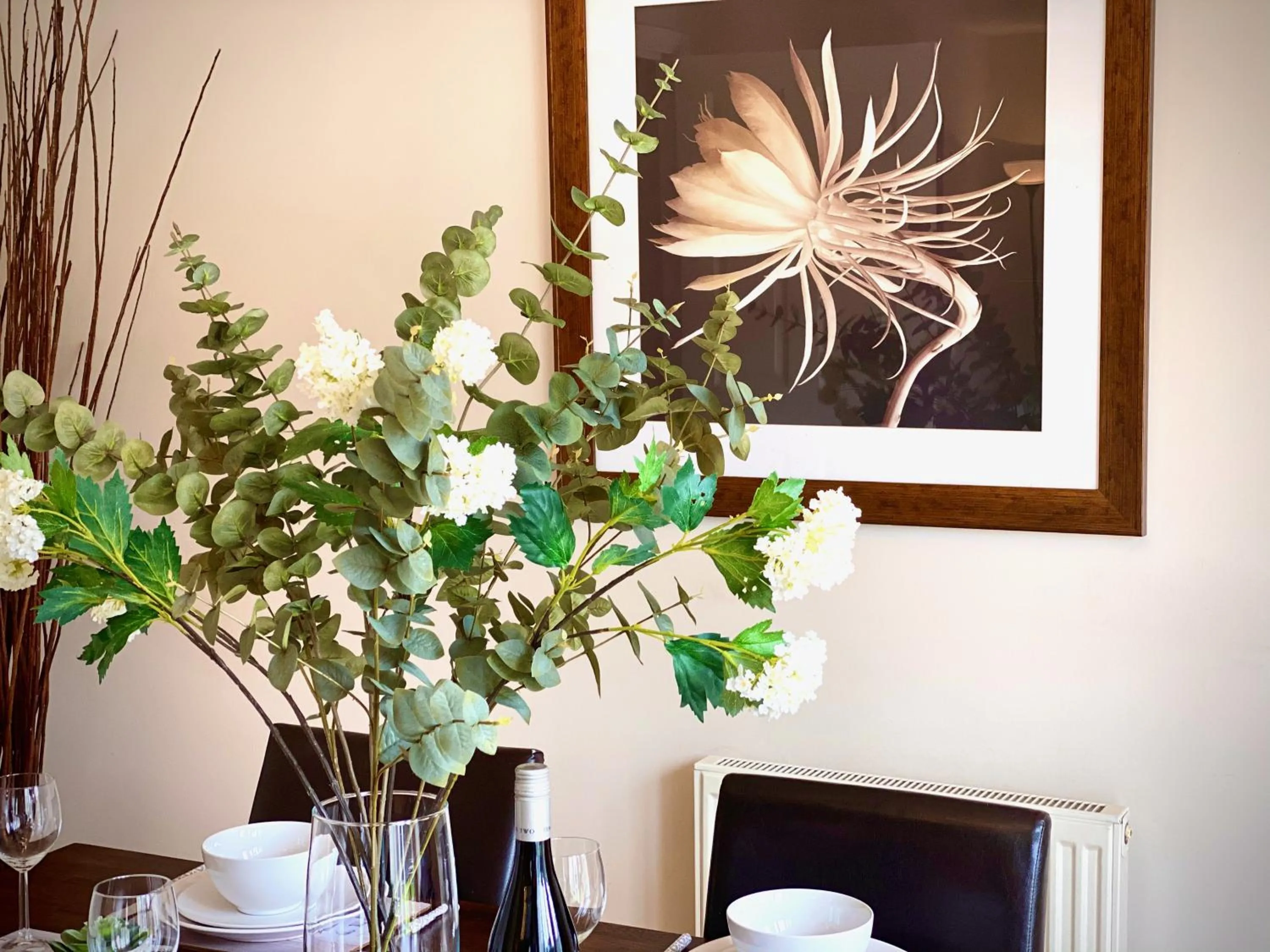 Dining area in Aylesbury Contractor & Staycation Home