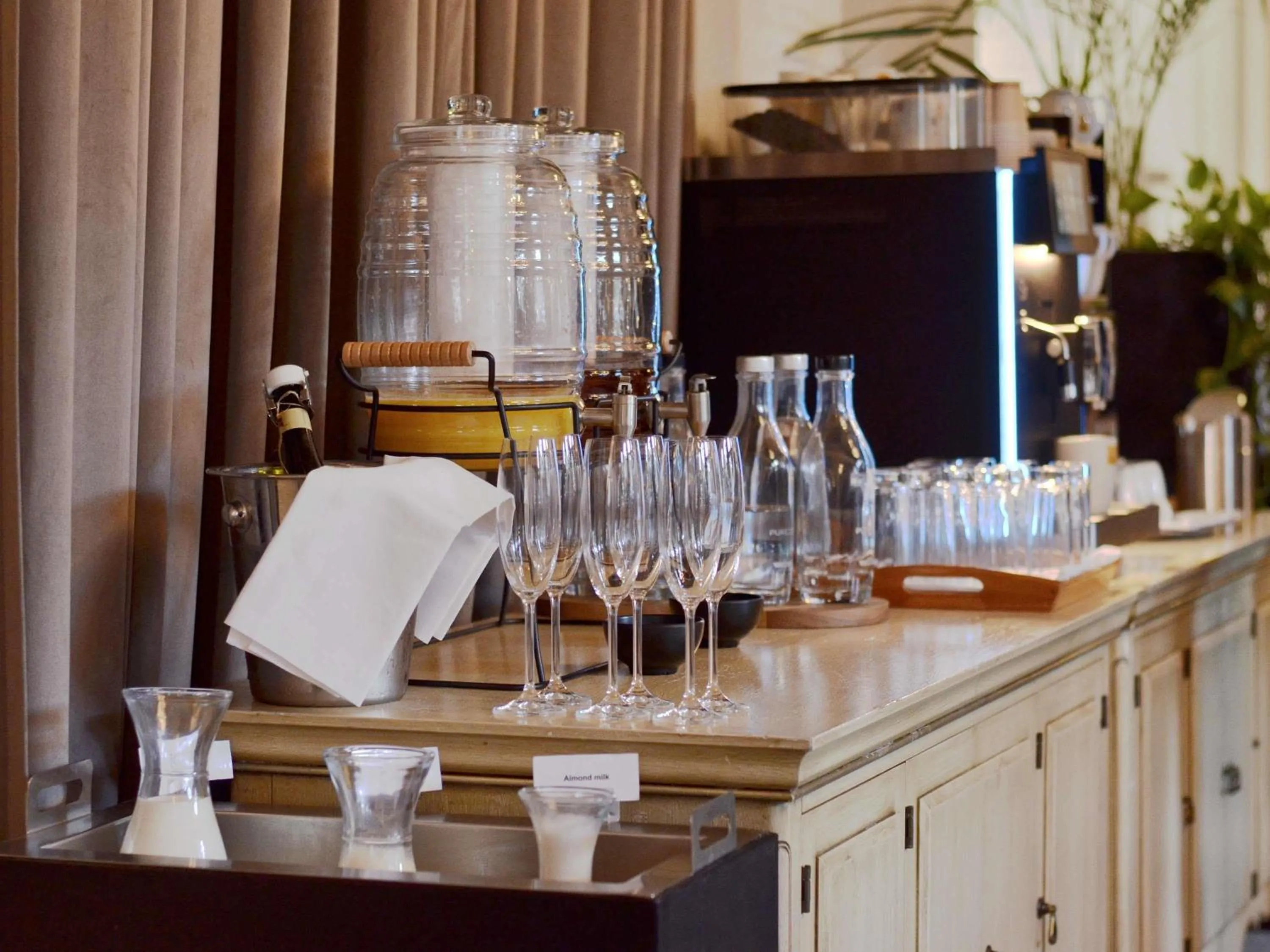 Breakfast in The Mozart Prague