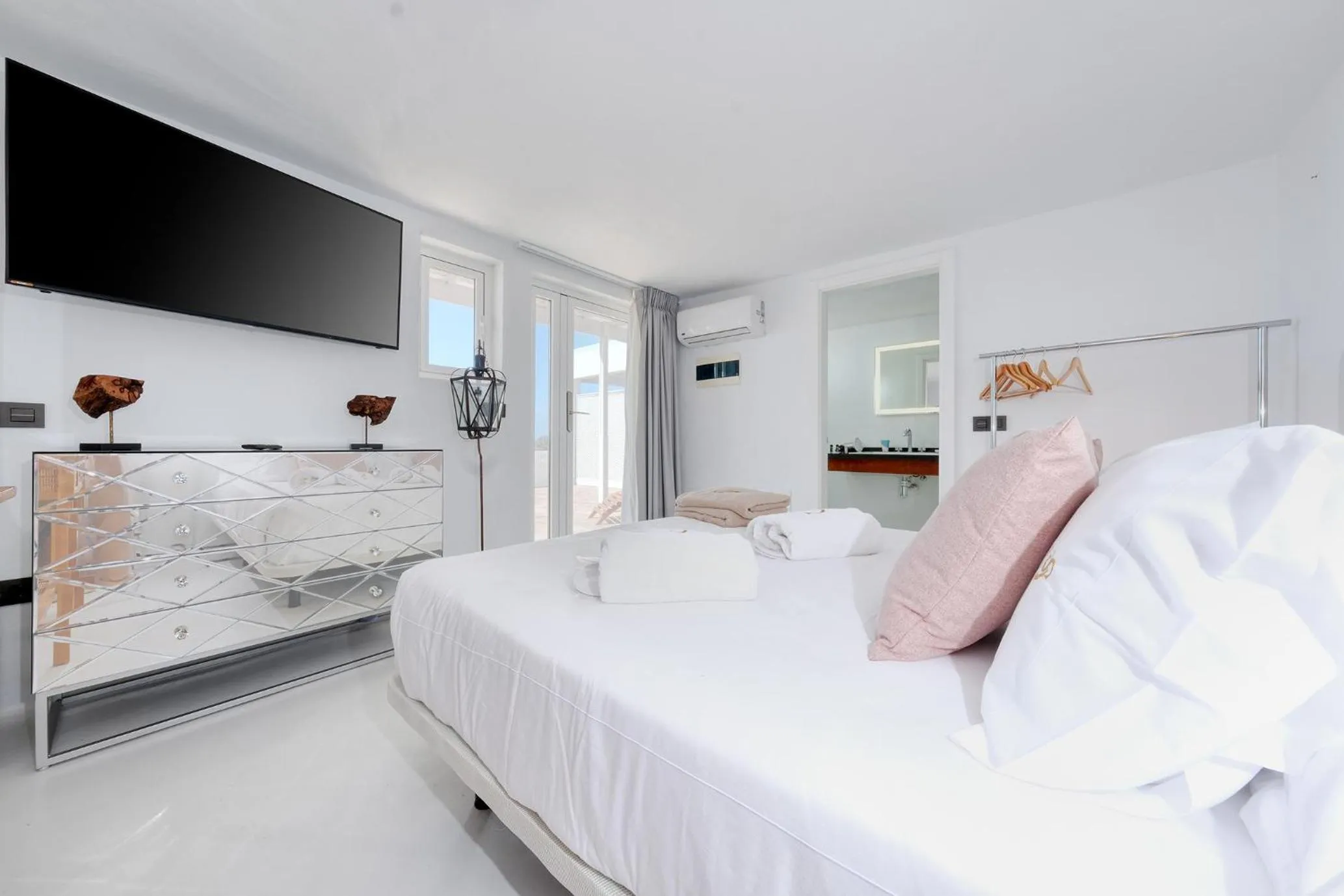 Bed in Casa Serena 10 Boutique- Adults Only-Breakfast Included