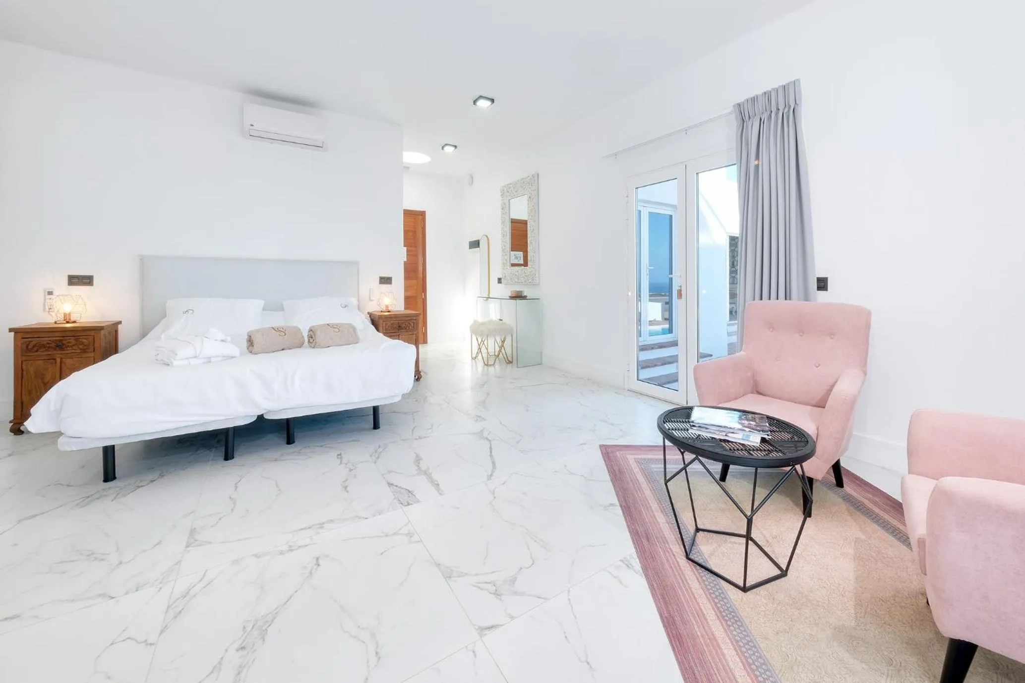 Bed in Casa Serena 10 Boutique- Adults Only-Breakfast Included