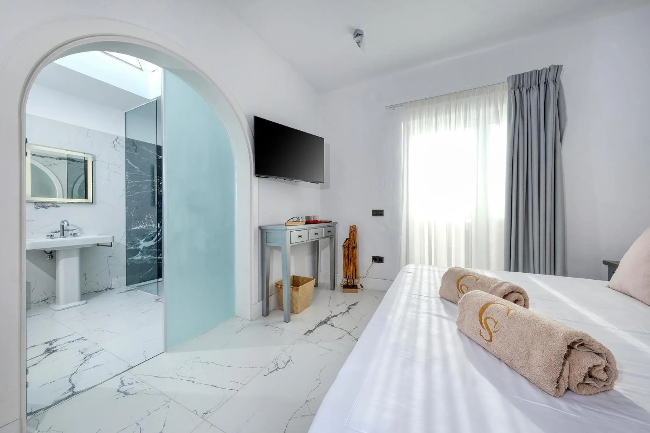 Bed in Casa Serena 10 Boutique- Adults Only-Breakfast Included