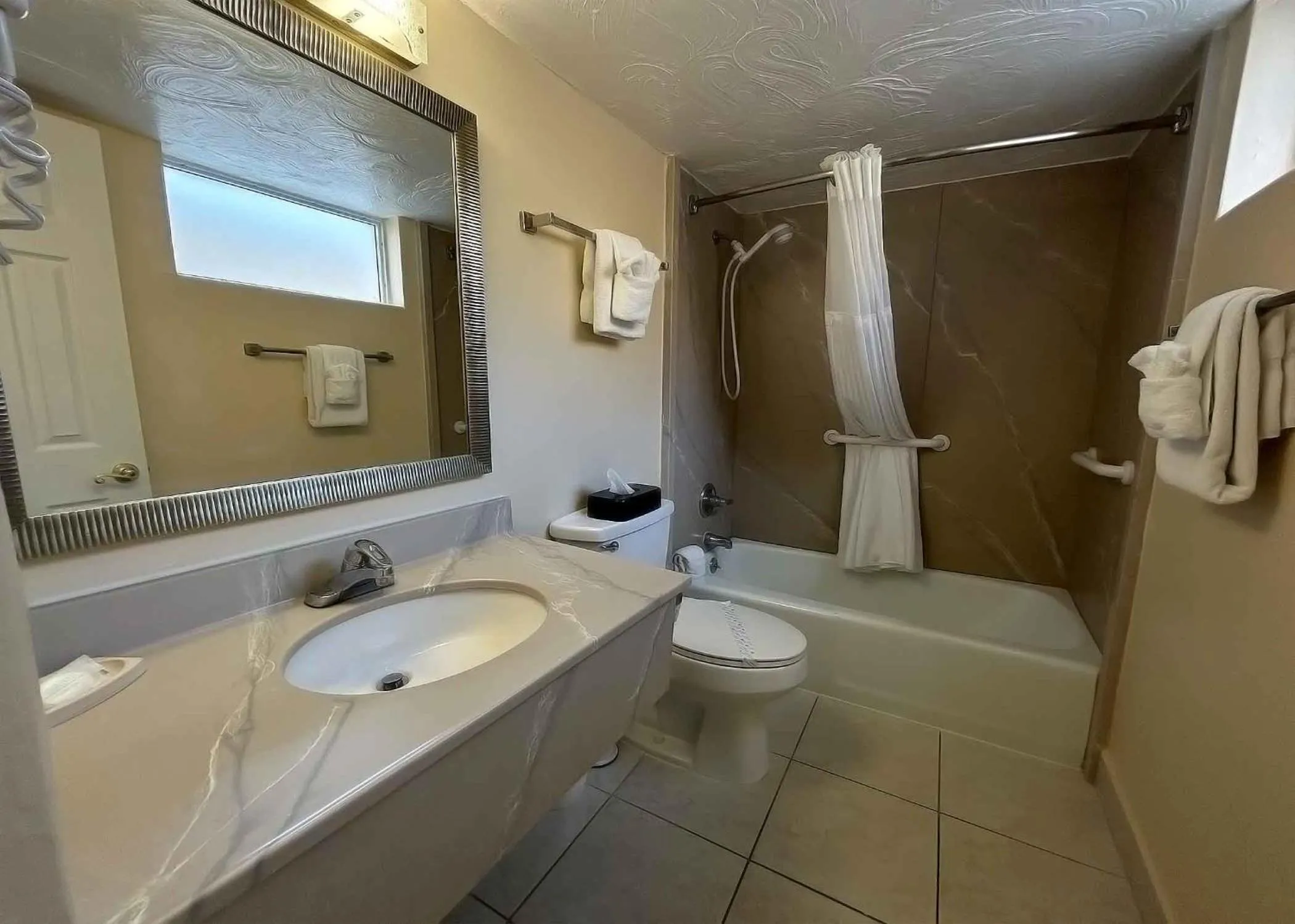 Shower in Outrigger Beach Club Resort