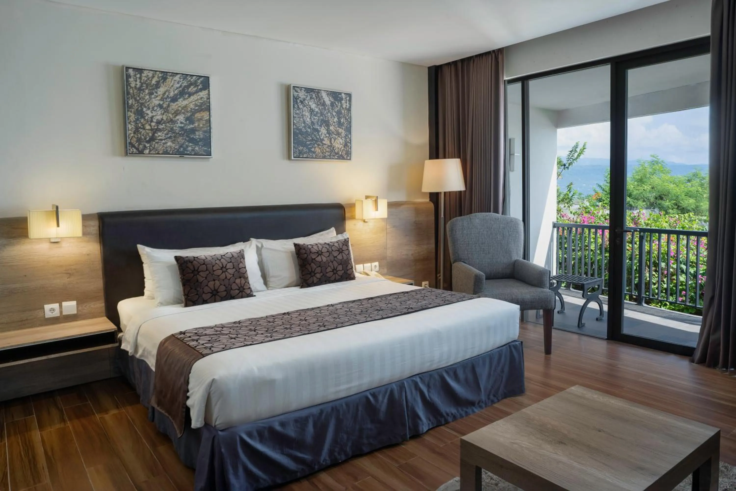 Bed in Estrella Hotel & Conference