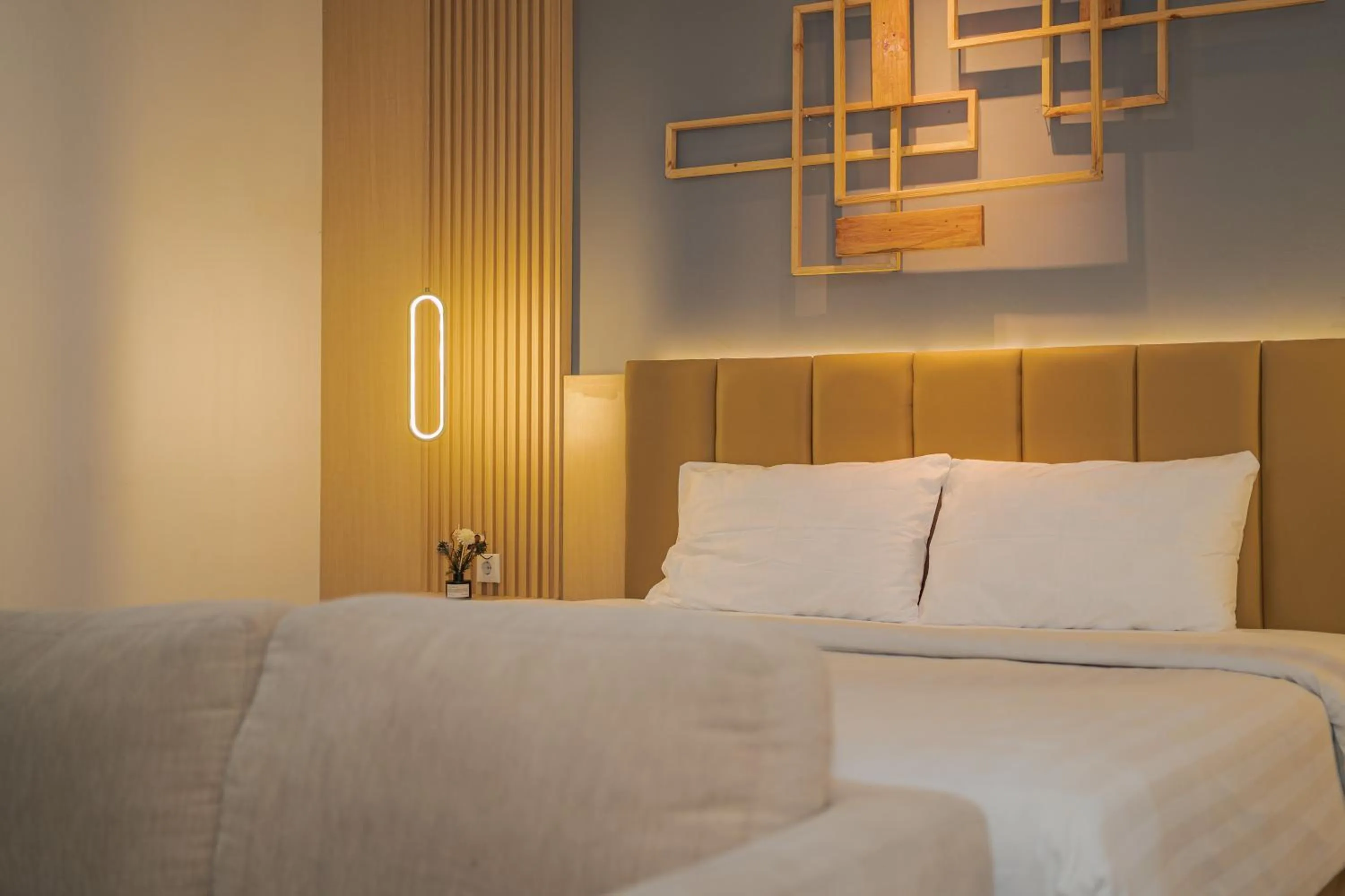 VIP, Bed in Best Hotel Kedungsari