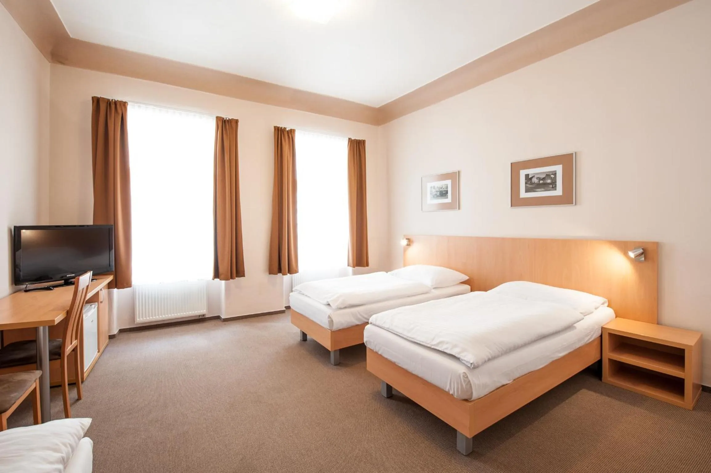 Bedroom, Bed in Hotel v Centru