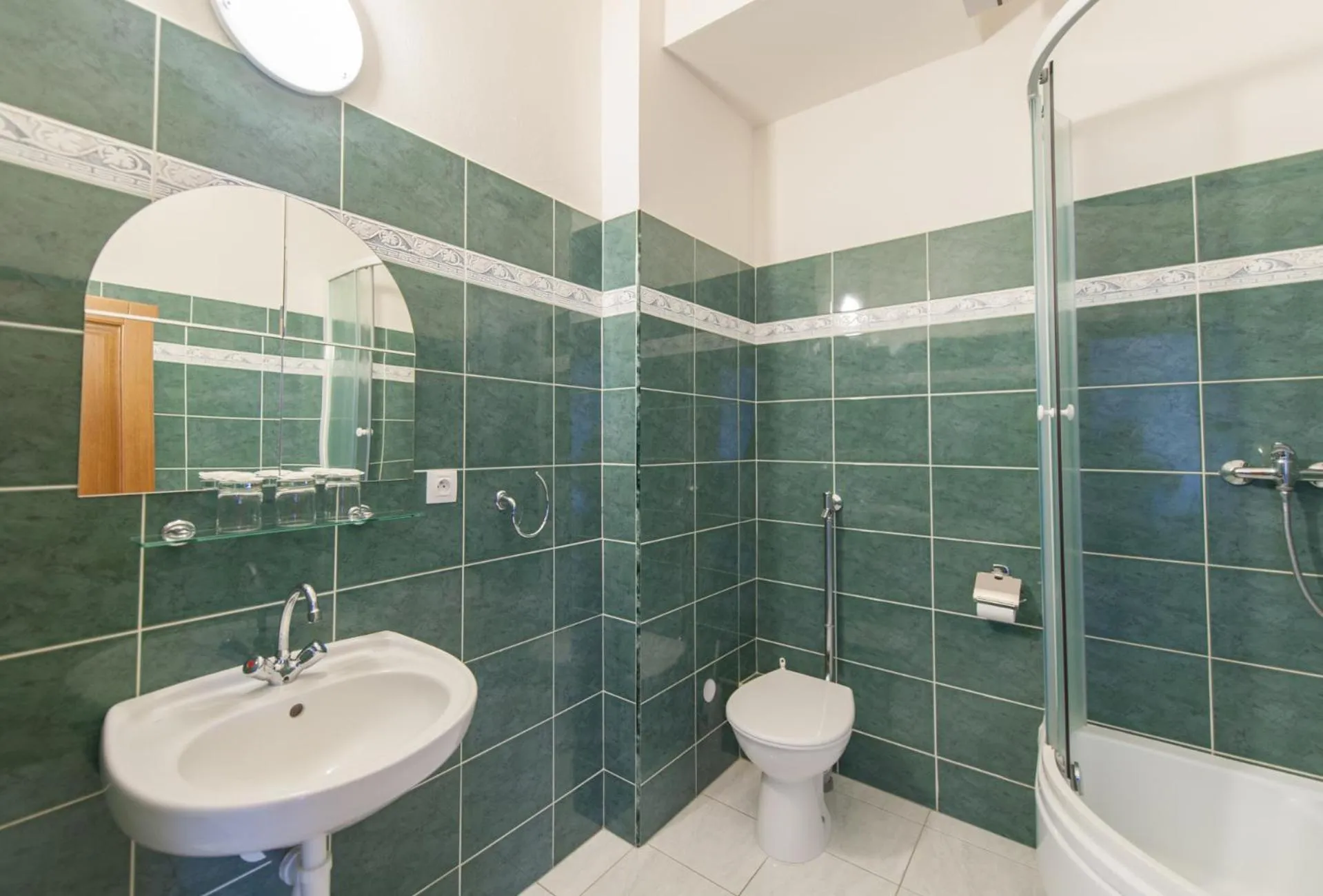 Bathroom in Hotel v Centru