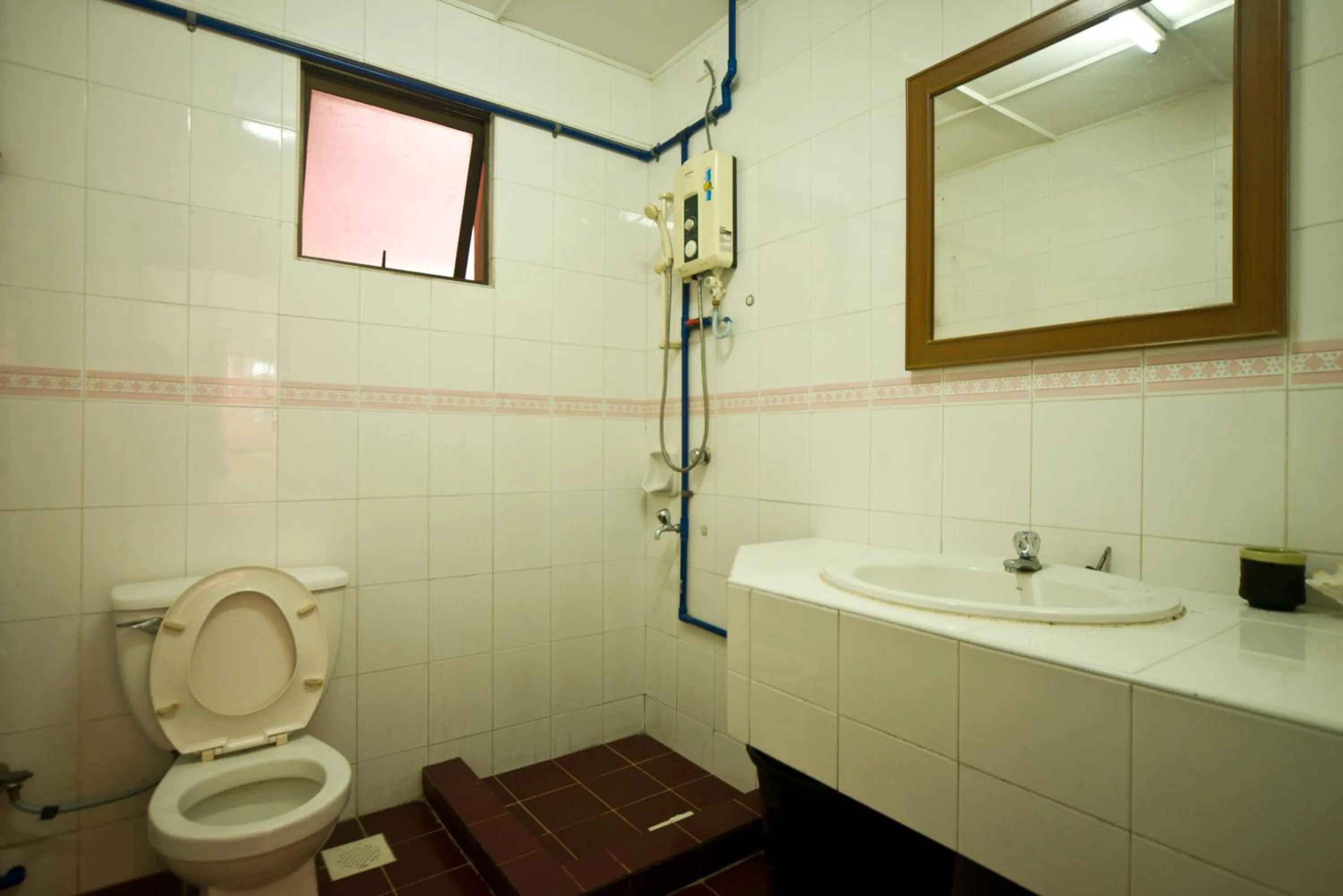 Bathroom in Nana Marina Court