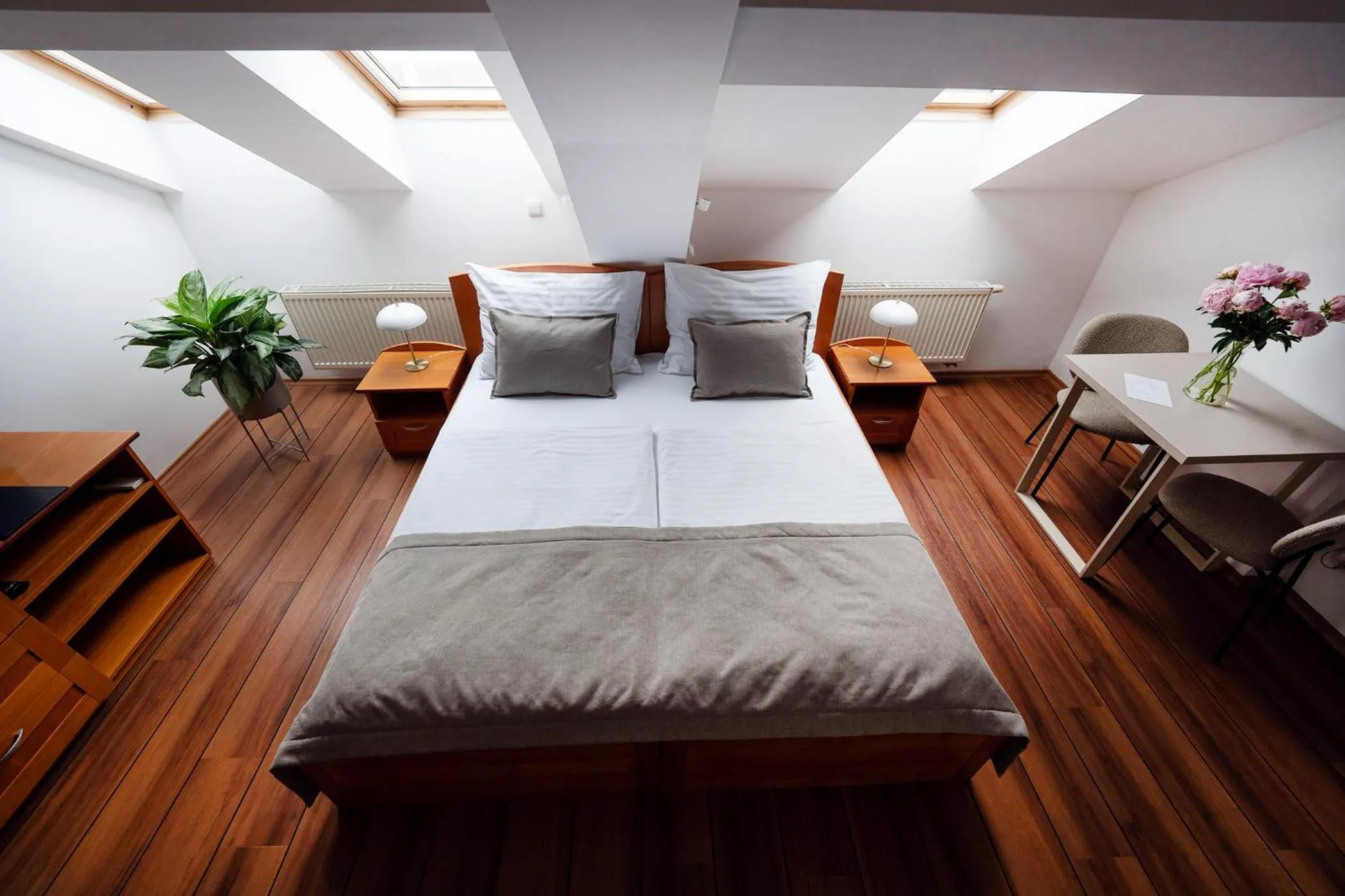 Dining area, Bed in Anděl Apartments Praha