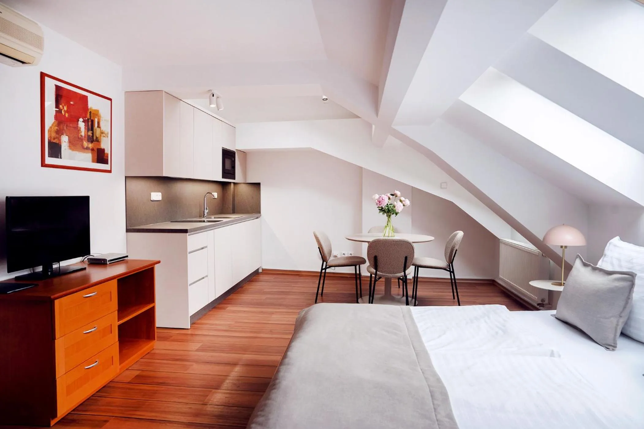 Dining area in Anděl Apartments Praha