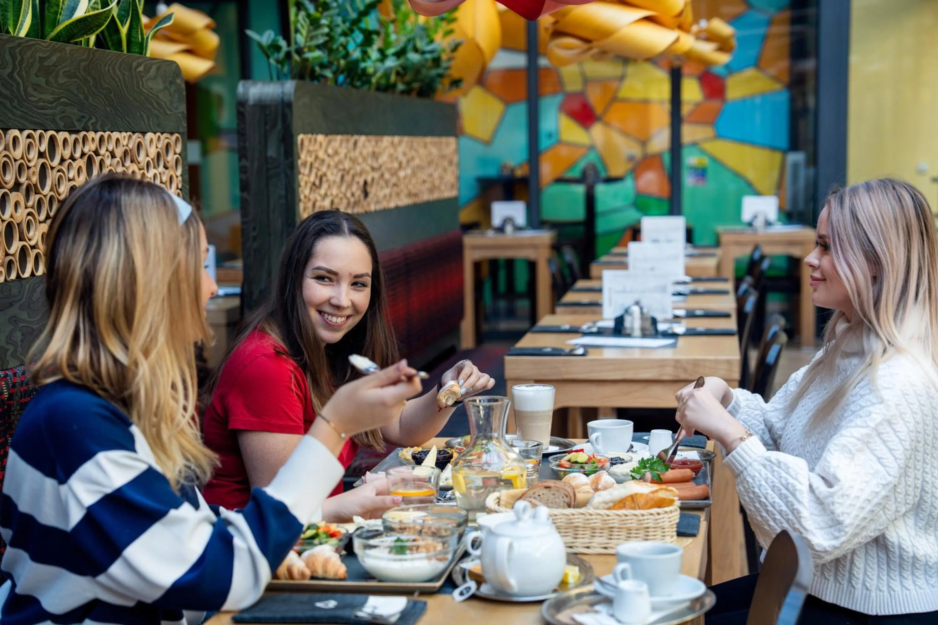 Restaurant/places to eat in Anděl Apartments Praha