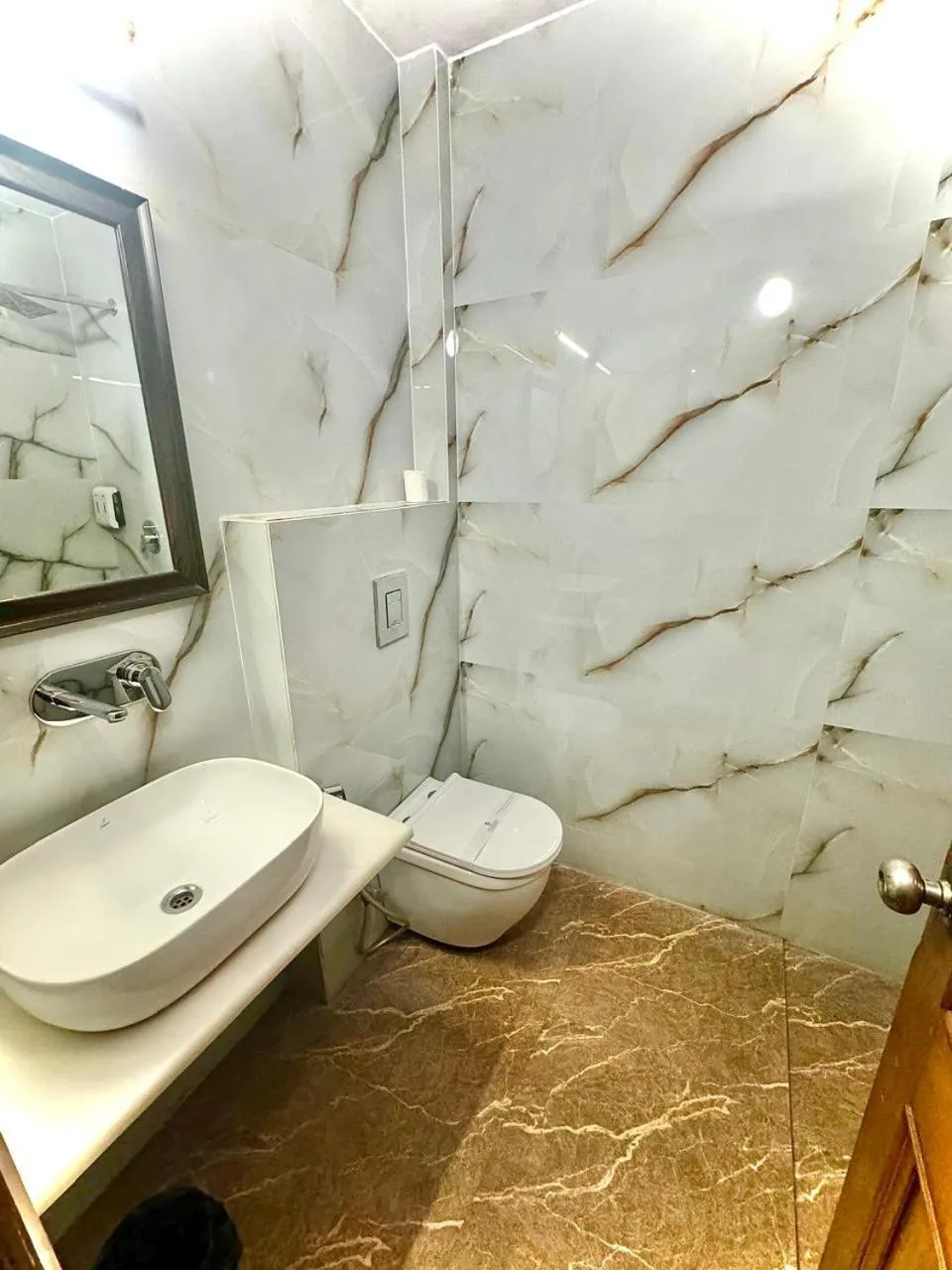 Hotel Pablas International, New Delhi, Near Metro