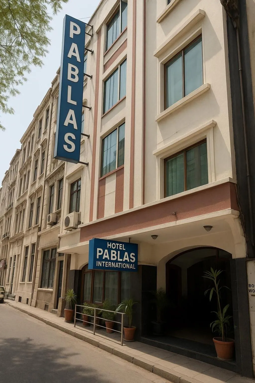 Hotel Pablas International, New Delhi, Near Metro
