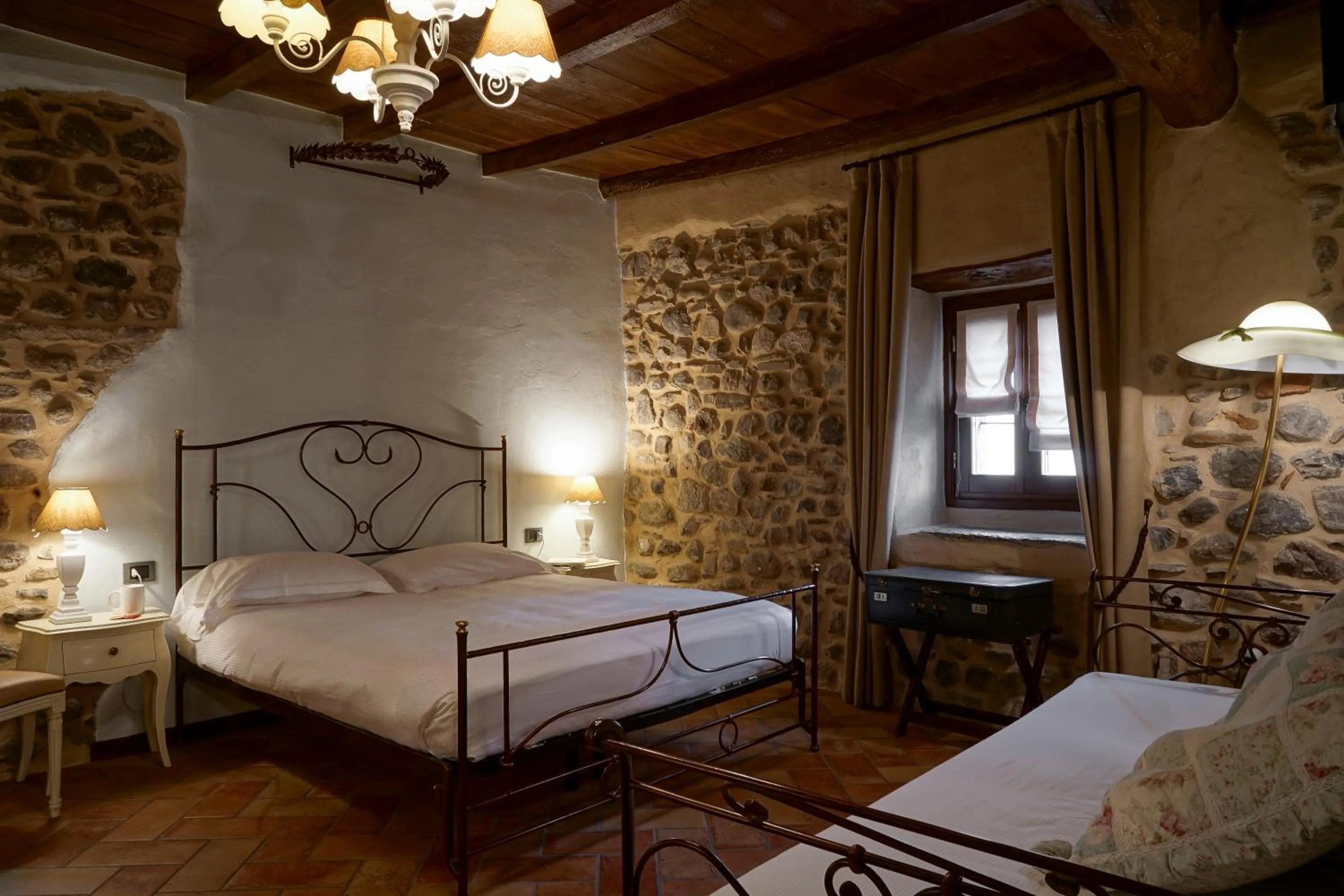 Bed in Locanda Osteria Marascia