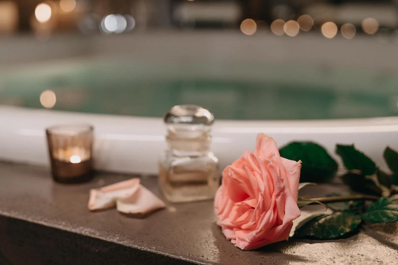 Hot Tub in Absolutum Wellness Hotel