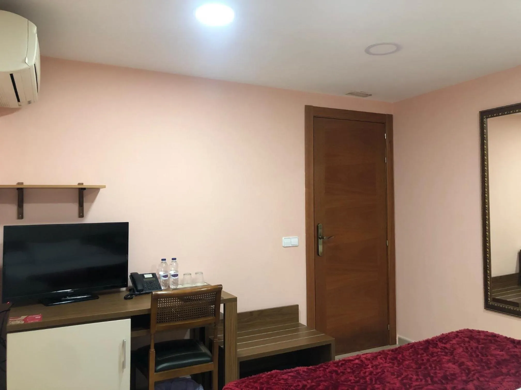 TV/Entertainment Center in Llar de Capitans