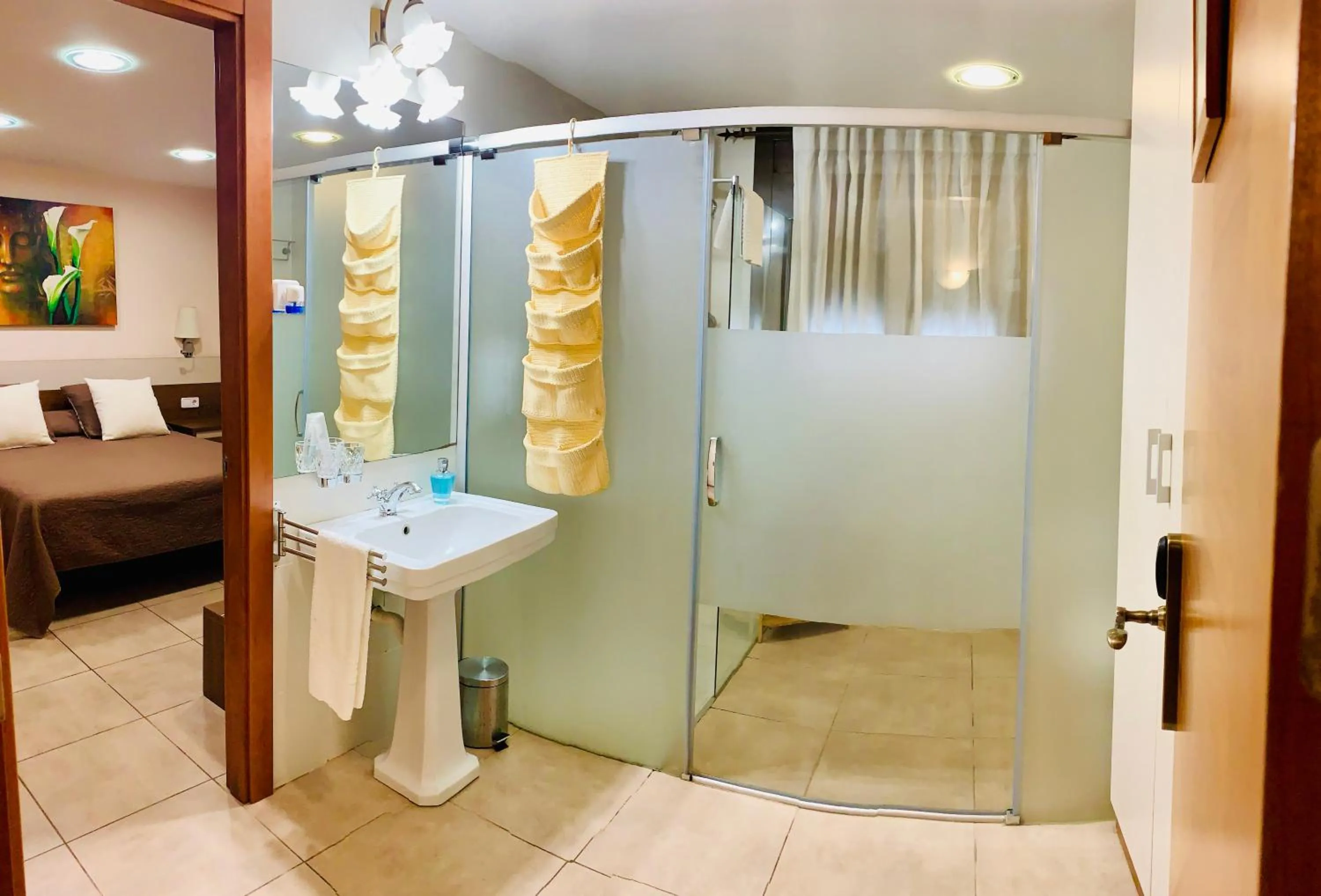 Bathroom in Llar de Capitans