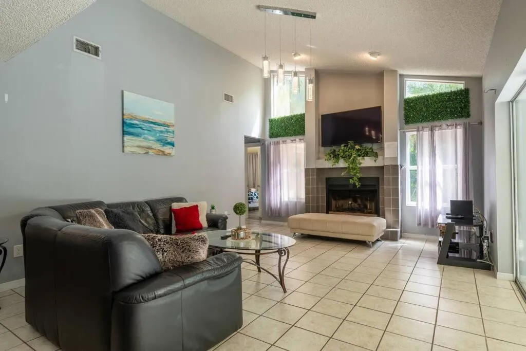 Tropical Escape with Relaxing Heated Pool & Palm Breezes