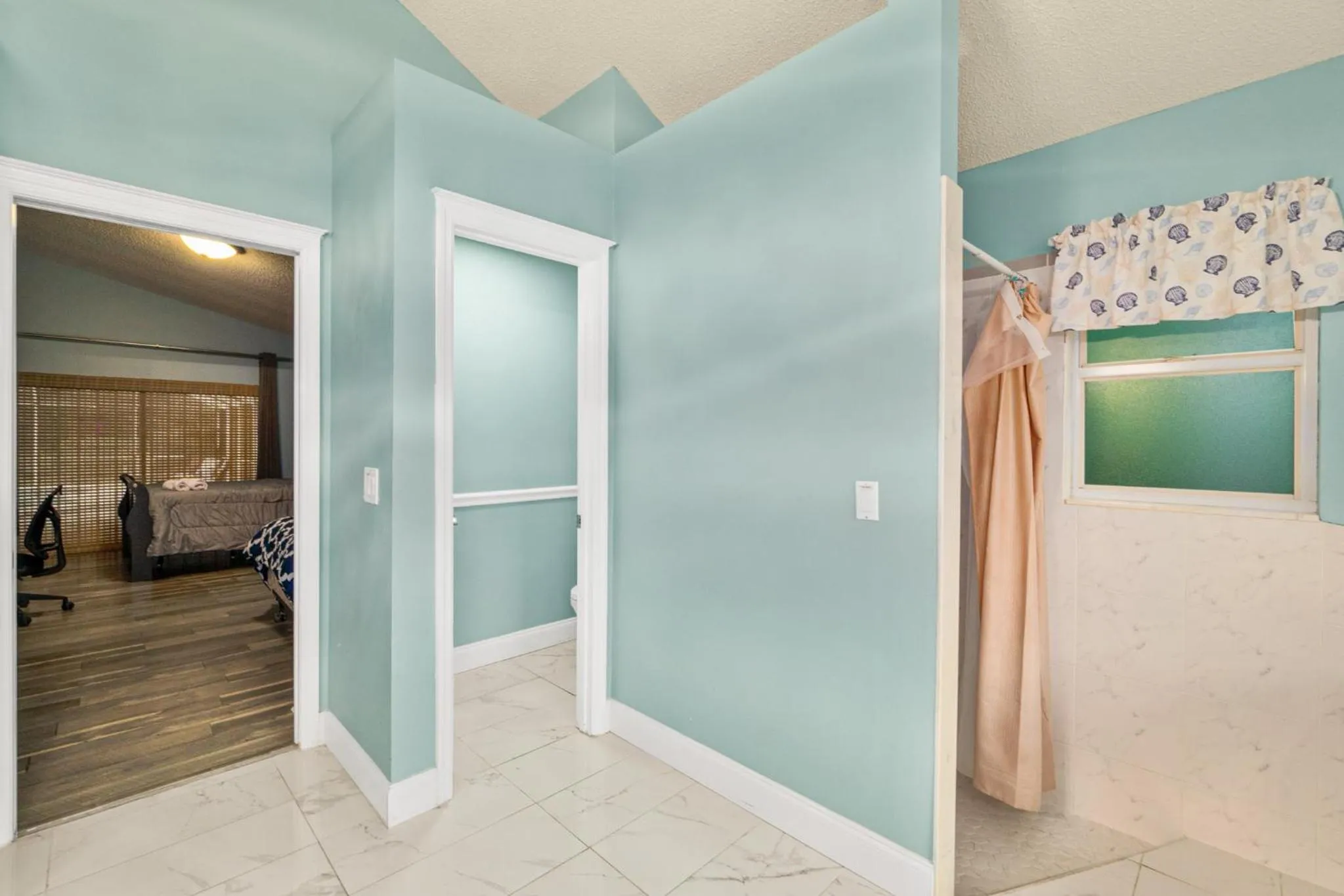 Bathroom, Bed in Tropical Escape with Relaxing Heated Pool & Palm Breezes