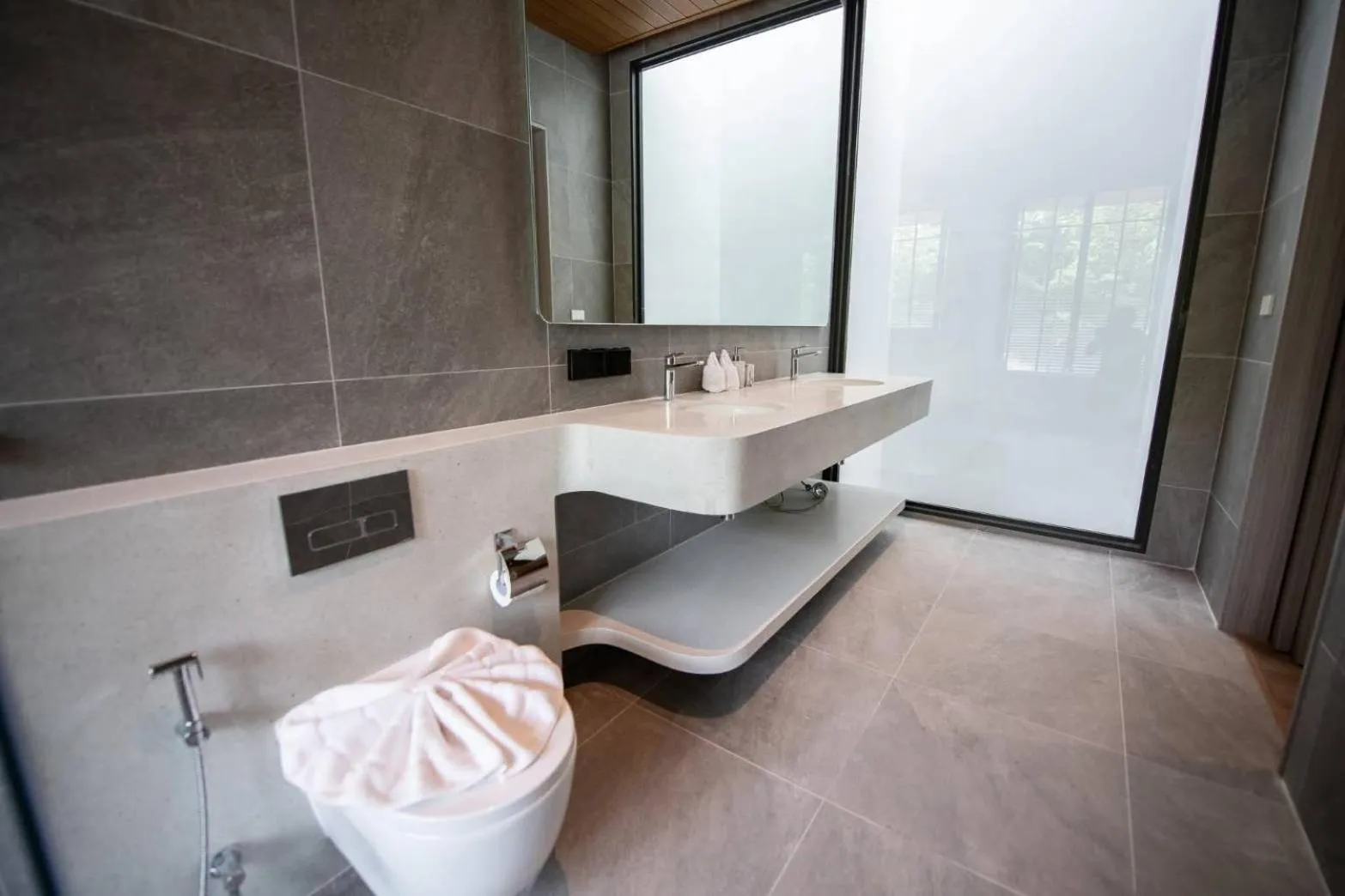 Public Bath in AKRA Collection Layan - Hideaway Villas