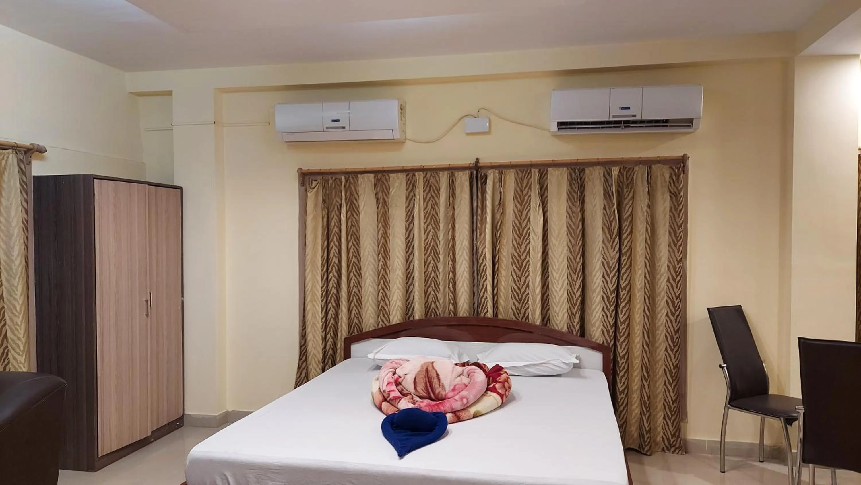 Photo of the whole room, Bed in Hotel Sea Coast