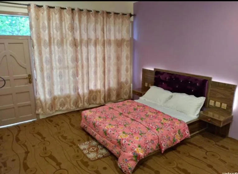 Bed in Northern Sapphire