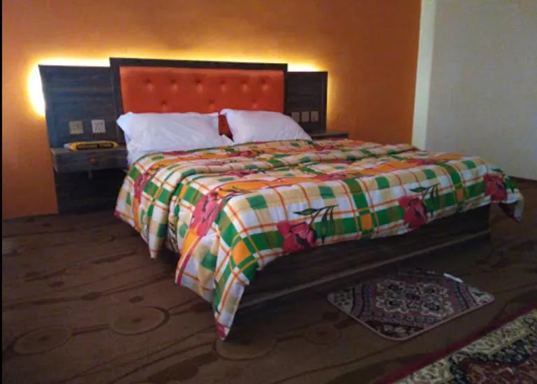 Bed in Northern Sapphire