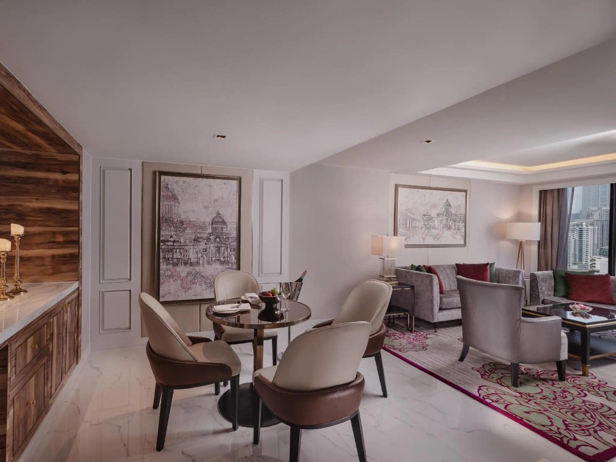 Seating area in Aira Hotel Bangkok Sukhumvit 11