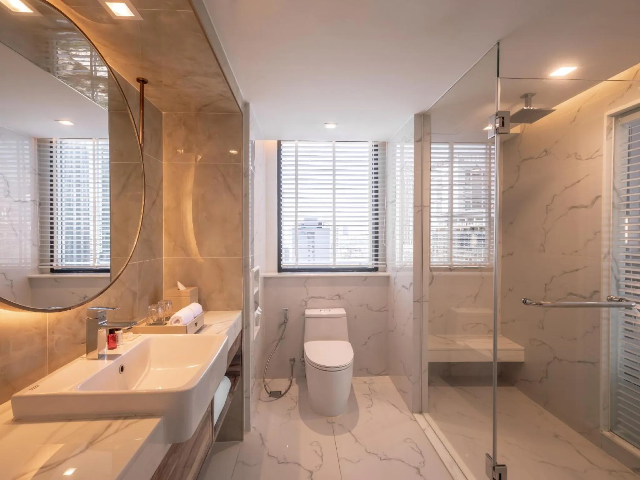 Shower in Aira Hotel Bangkok Sukhumvit 11