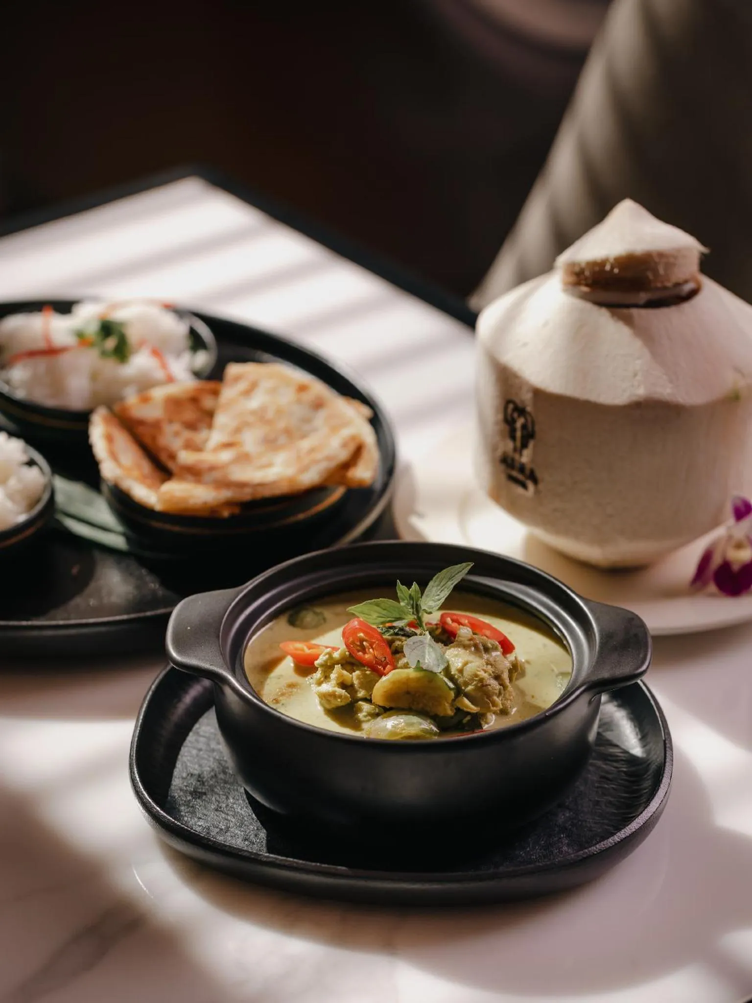 Food and drinks in Aira Hotel Bangkok Sukhumvit 11