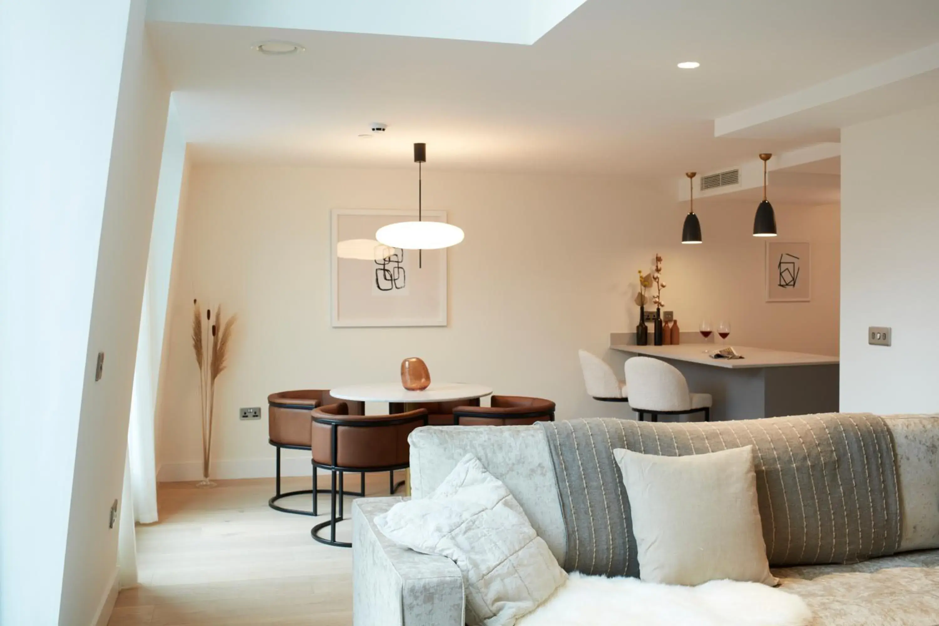 Two-Bedroom Apartment in Leven Manchester Two-Bedroom Apartment in Leven Manchester