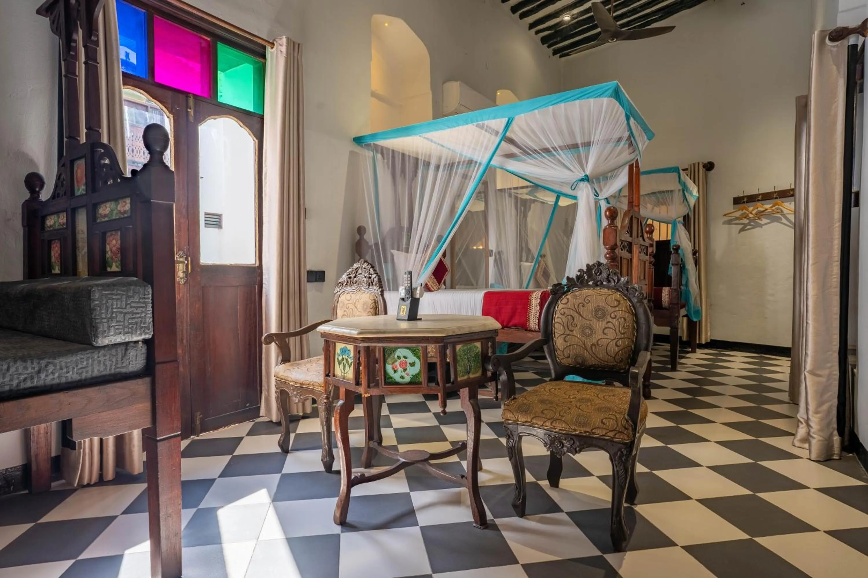 Bedroom in Dhow Palace Hotel