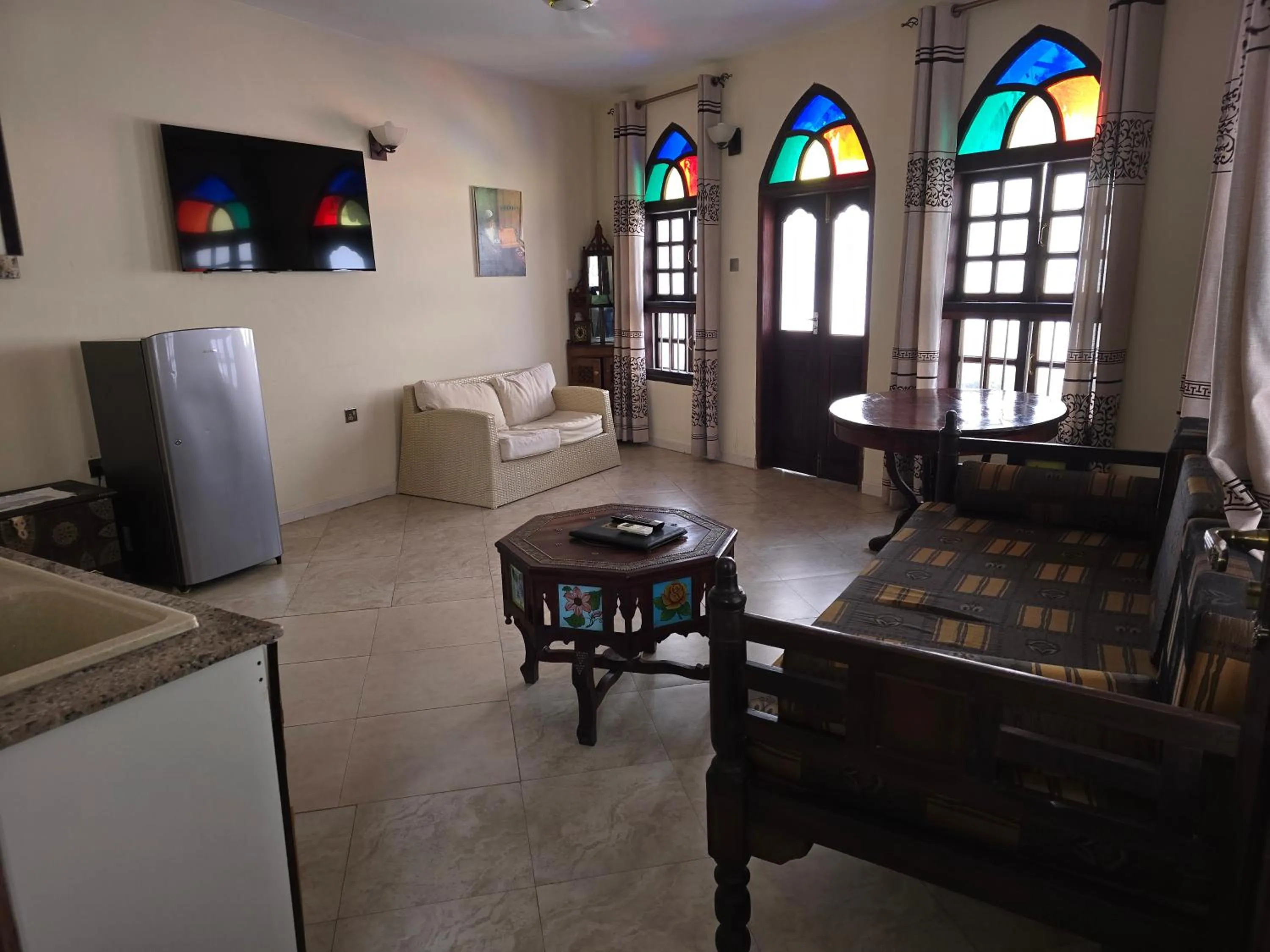 Photo of the whole room in Dhow Palace Hotel