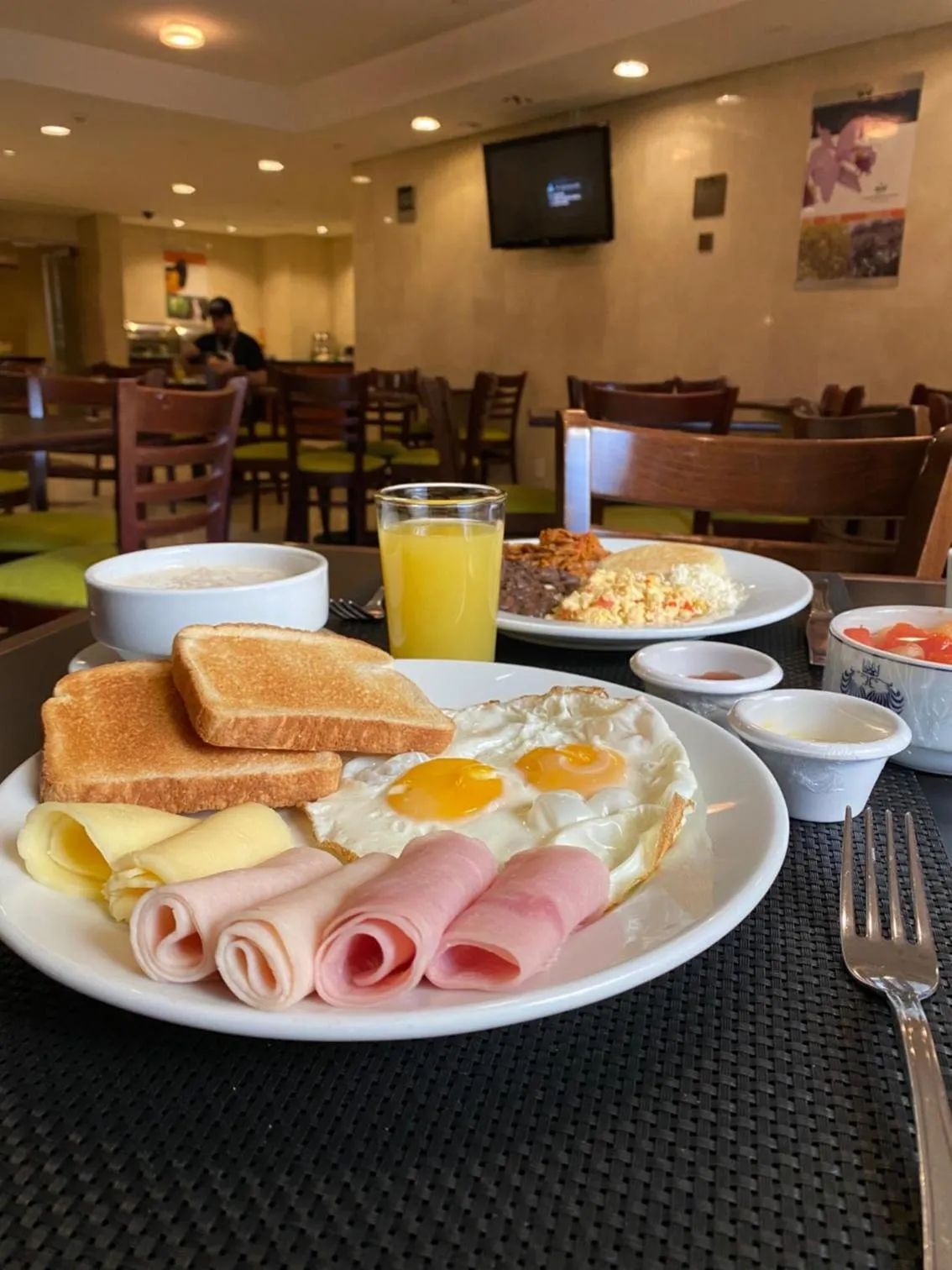 Breakfast in Eurobuilding Express Maracay