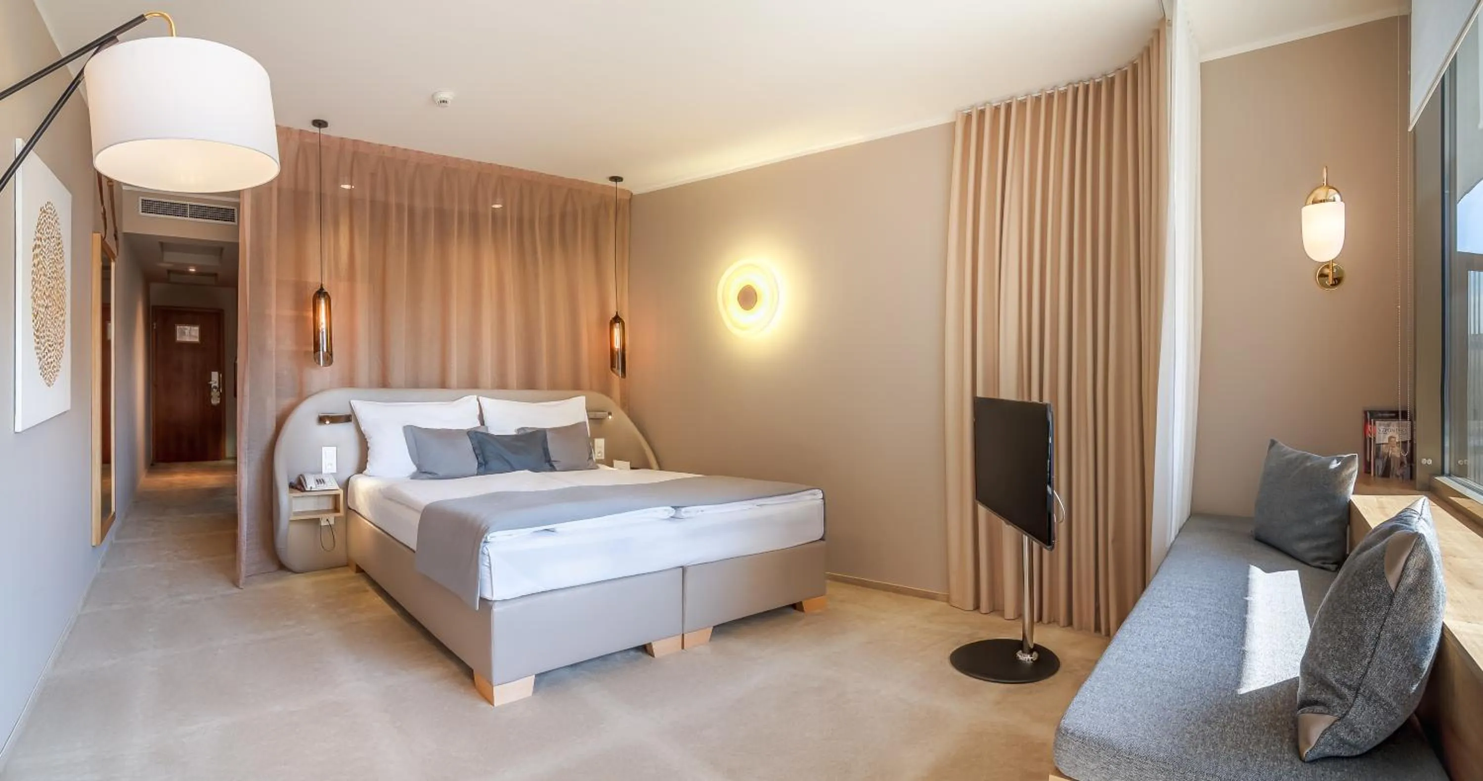 Bedroom, Bed in The President