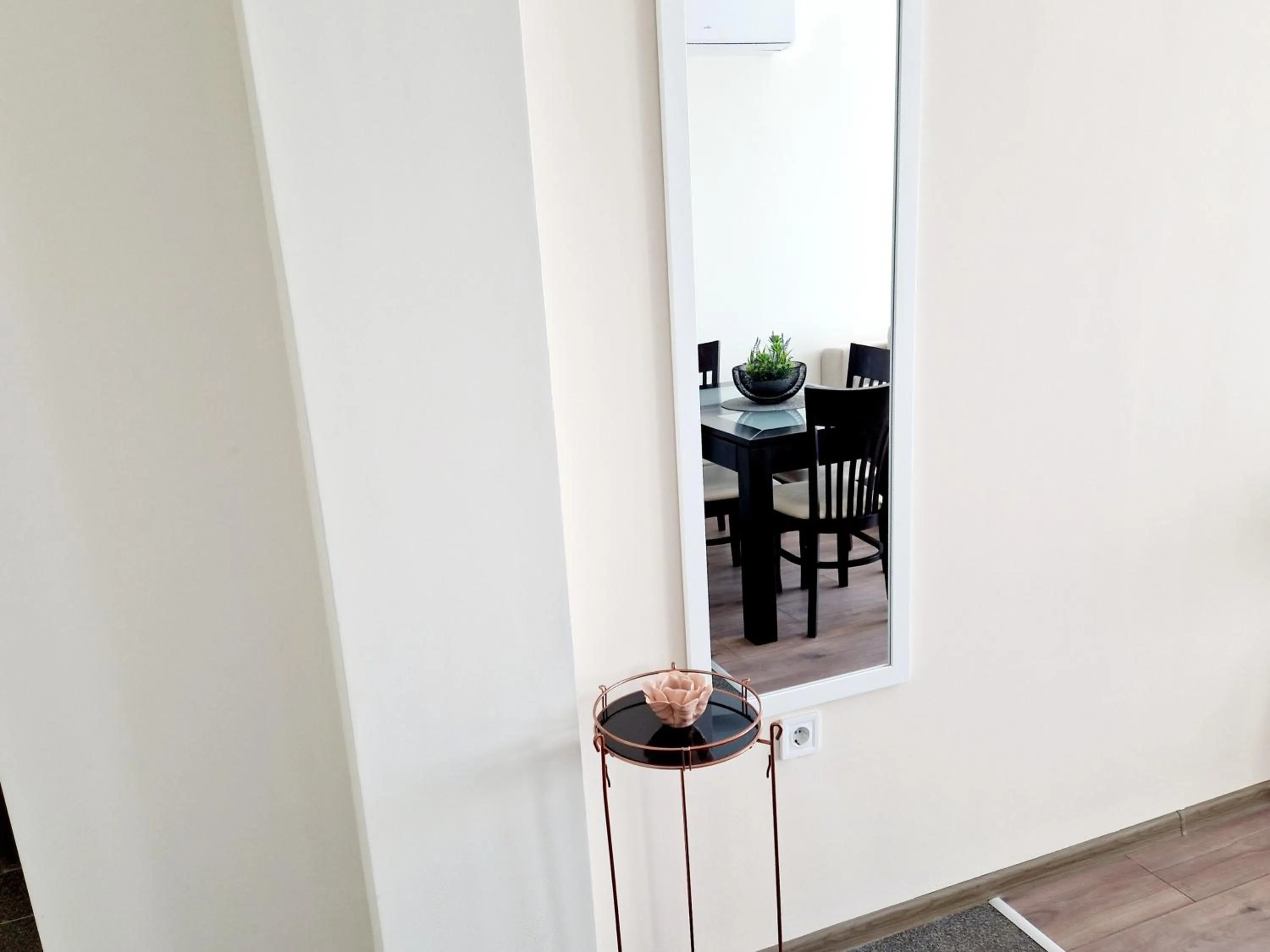 Dining area in PAPAYA APARTMENTS